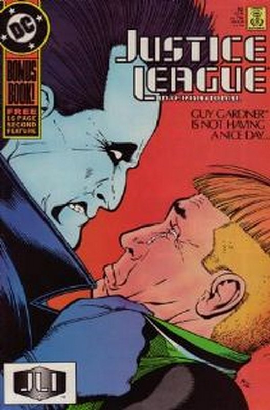Cover of Justice League (Vol 1) #18. One of 250,000 Vintage American Comics on sale from Krypton!
