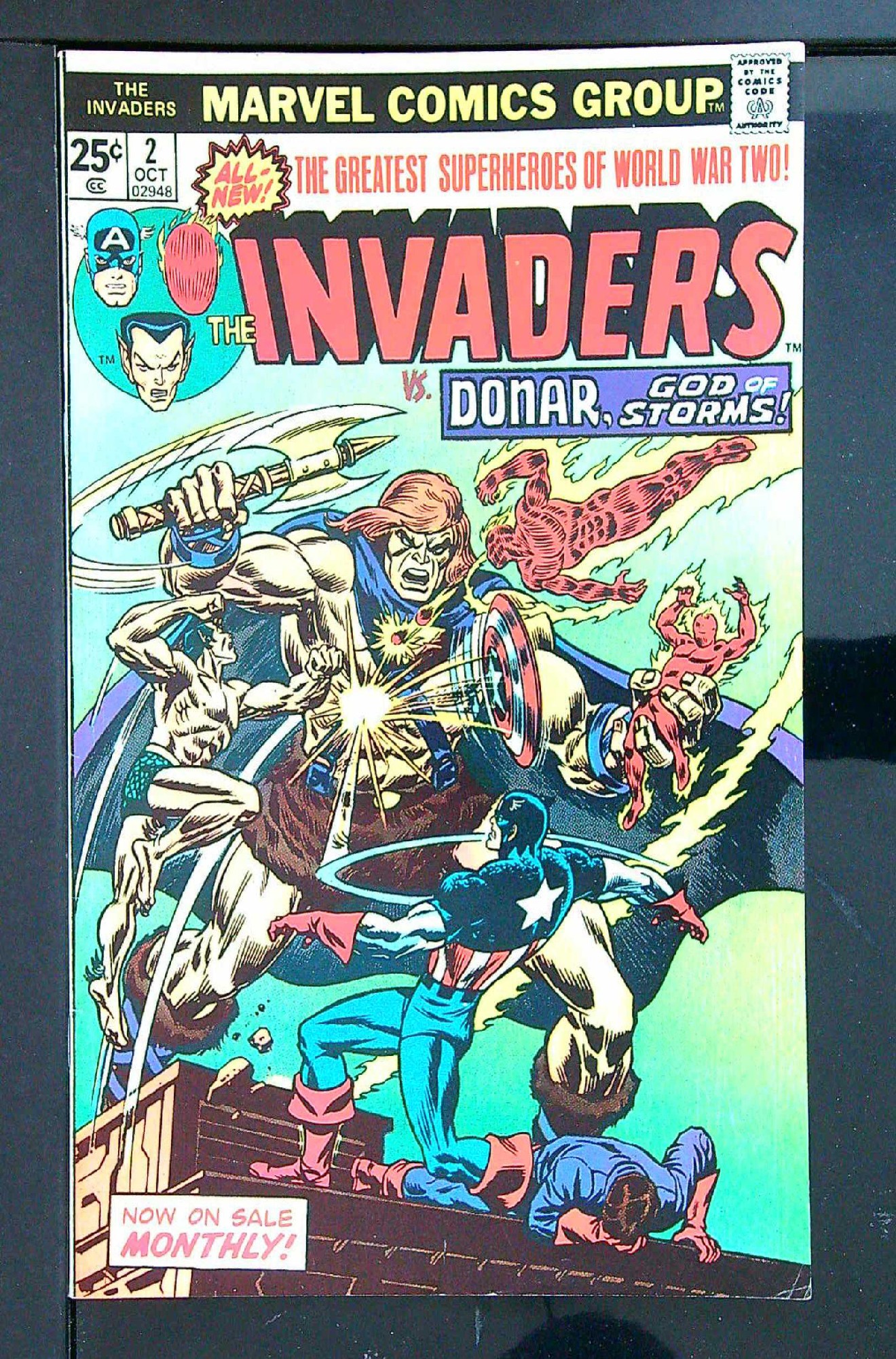 Cover of Invaders (Vol 1) #2. One of 250,000 Vintage American Comics on sale from Krypton!