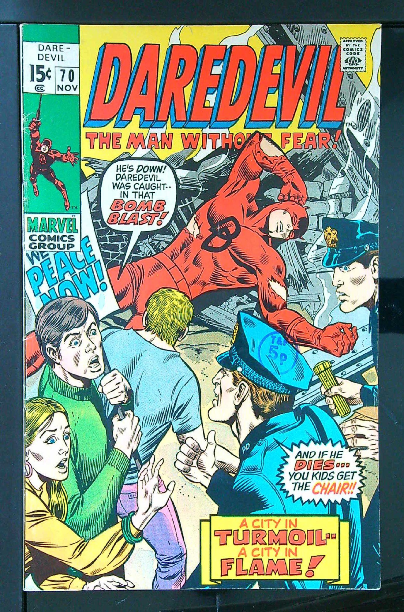 Cover of Daredevil (Vol 1) #70. One of 250,000 Vintage American Comics on sale from Krypton!