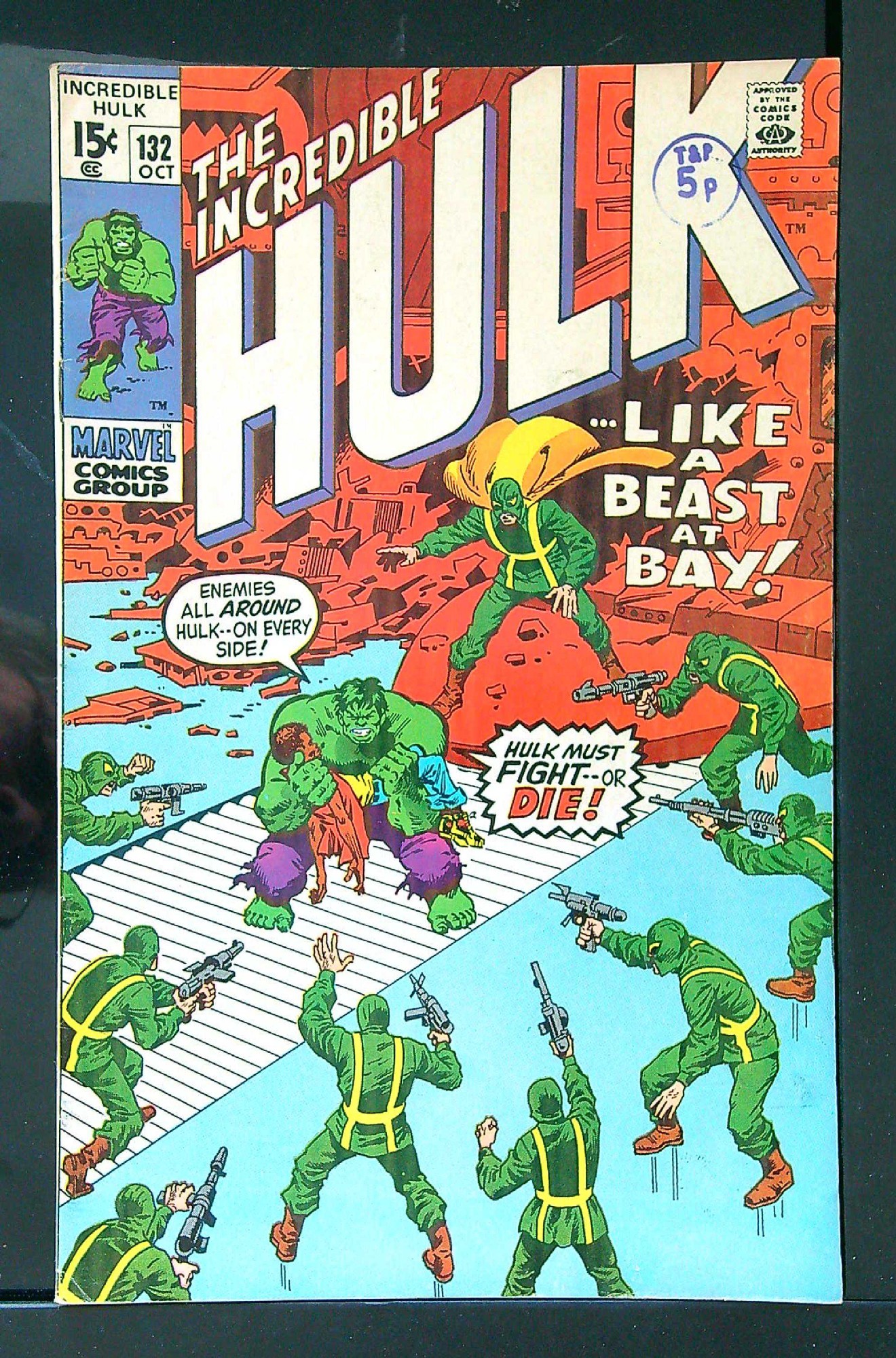 Cover of Incredible Hulk (Vol 2) #132. One of 250,000 Vintage American Comics on sale from Krypton!