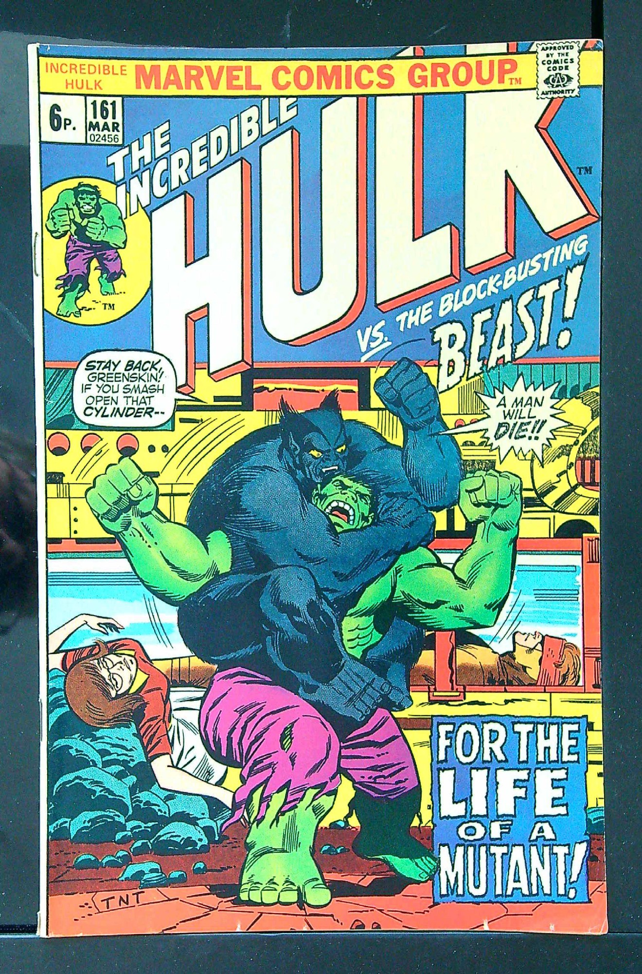Cover of Incredible Hulk (Vol 2) #161. One of 250,000 Vintage American Comics on sale from Krypton!
