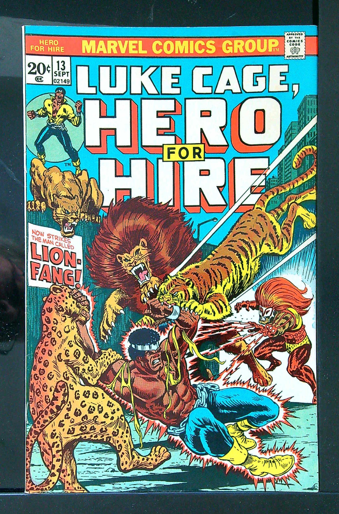 Cover of Hero For Hire (Vol 1) Luke Cage #13. One of 250,000 Vintage American Comics on sale from Krypton!