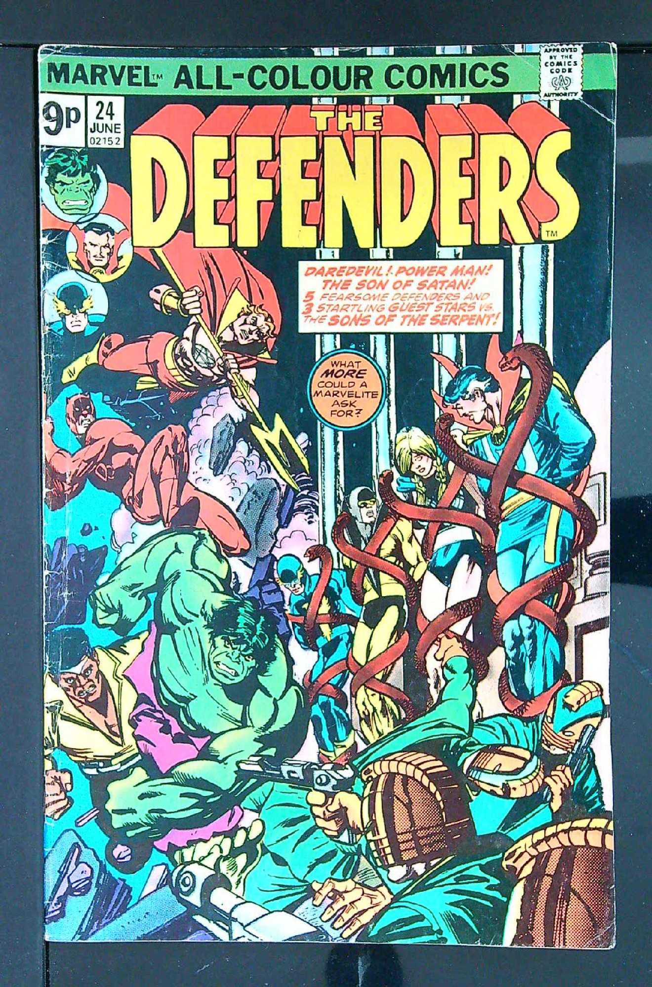 Cover of Defenders (Vol 1) #24. One of 250,000 Vintage American Comics on sale from Krypton!