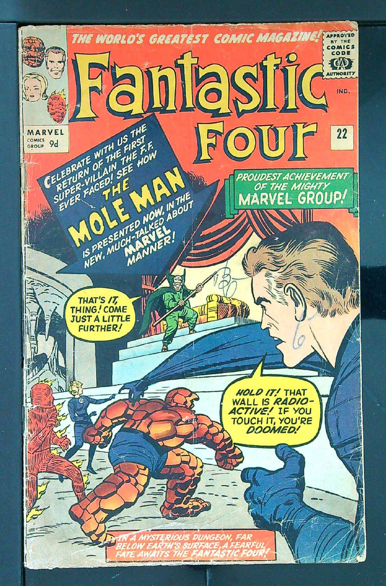 Cover of Fantastic Four (Vol 1) #22. One of 250,000 Vintage American Comics on sale from Krypton!