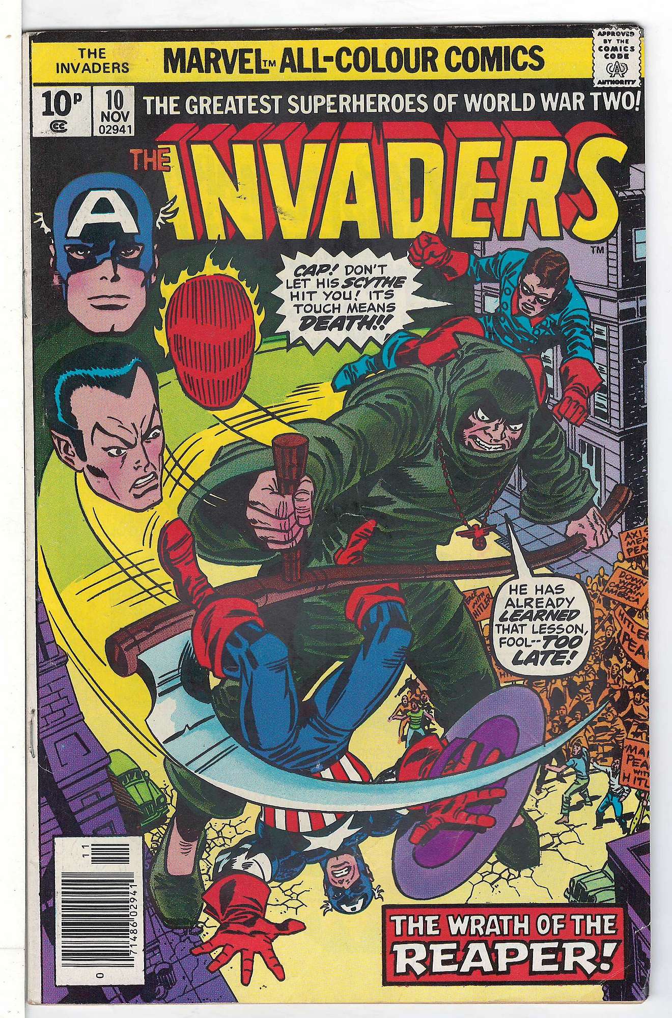 Cover of Invaders (Vol 1) #10. One of 250,000 Vintage American Comics on sale from Krypton!