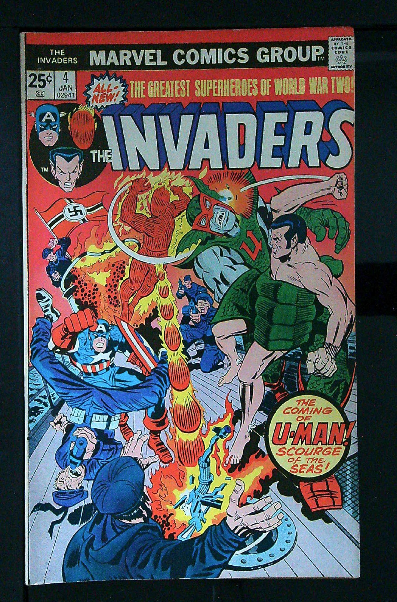 Cover of Invaders (Vol 1) #4. One of 250,000 Vintage American Comics on sale from Krypton!