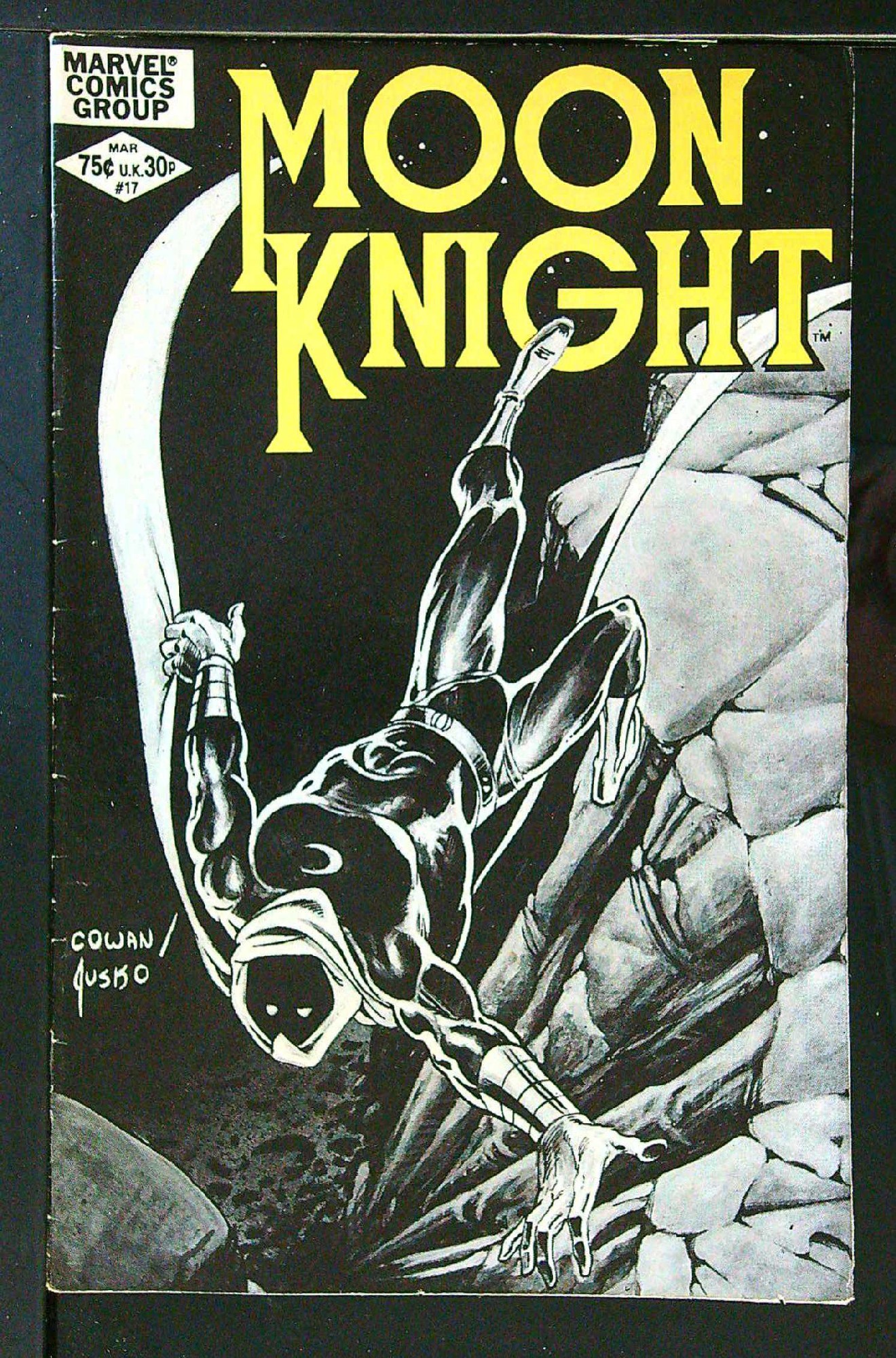 Cover of Moon Knight (Vol 1) #17. One of 250,000 Vintage American Comics on sale from Krypton!