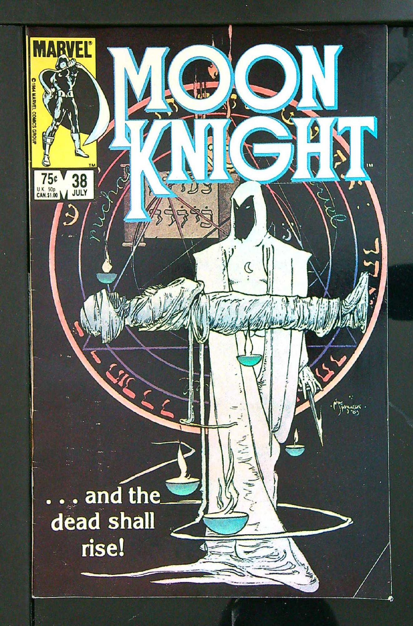 Cover of Moon Knight (Vol 1) #38. One of 250,000 Vintage American Comics on sale from Krypton!