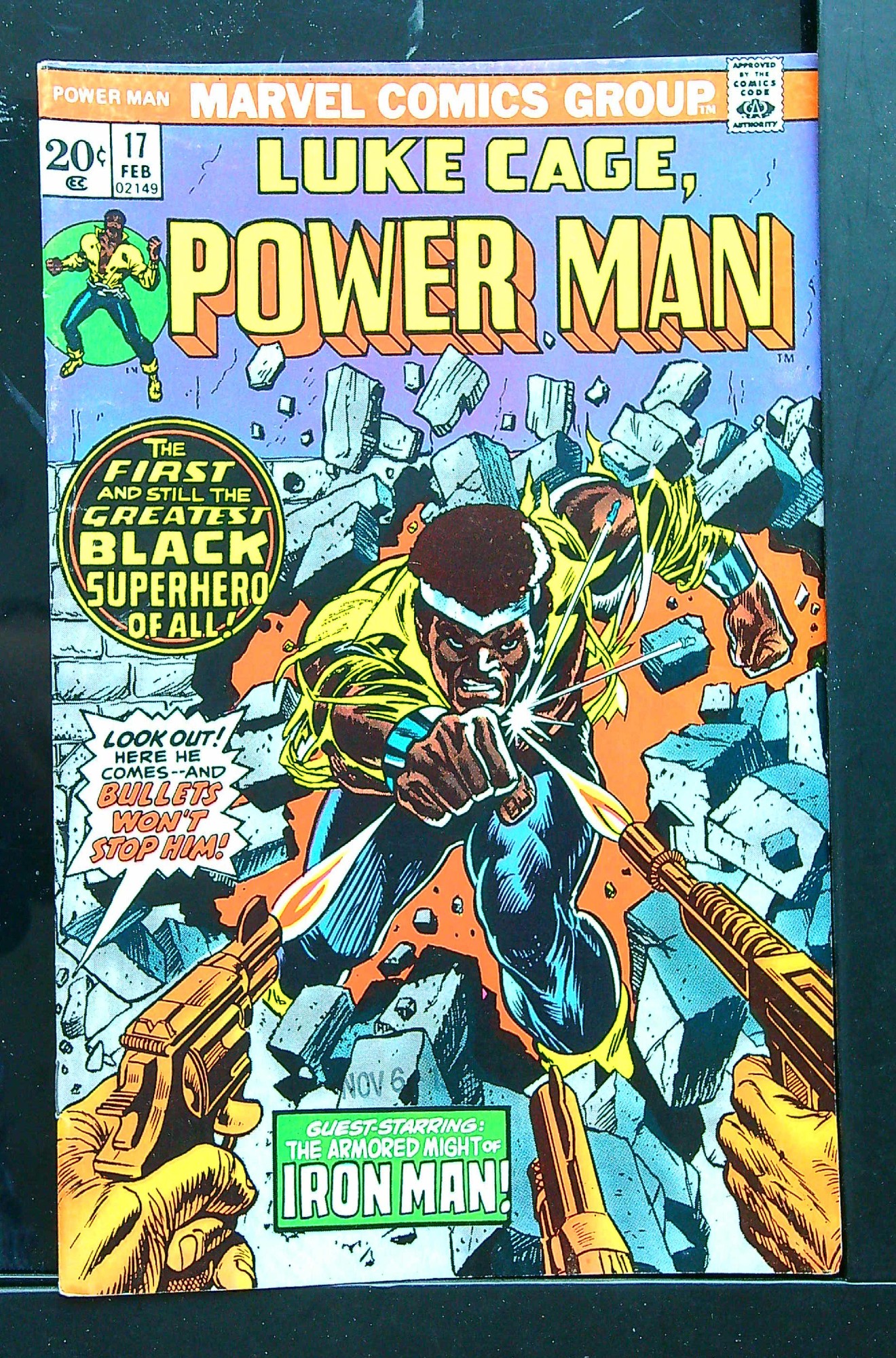 Cover of Powerman & Iron Fist (Vol 1) #17. One of 250,000 Vintage American Comics on sale from Krypton!