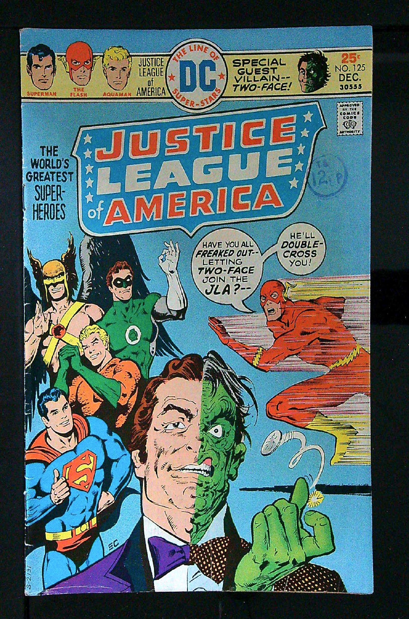 Cover of Justice League of America (Vol 1) #125. One of 250,000 Vintage American Comics on sale from Krypton!