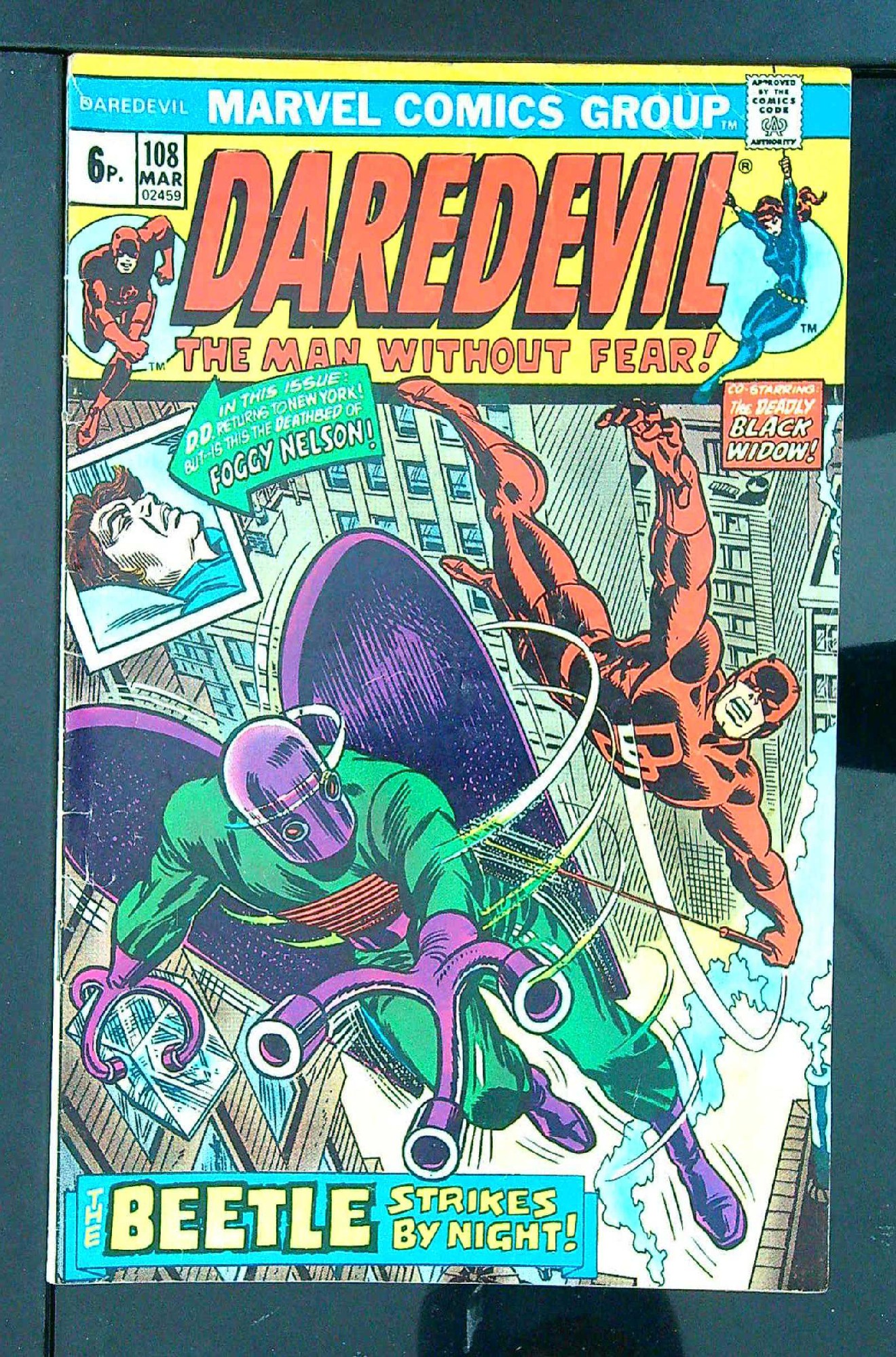 Cover of Daredevil (Vol 1) #108. One of 250,000 Vintage American Comics on sale from Krypton!