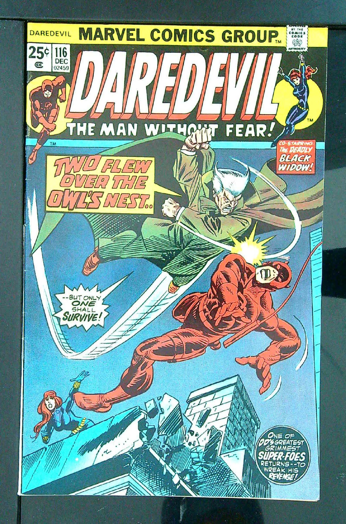 Cover of Daredevil (Vol 1) #116. One of 250,000 Vintage American Comics on sale from Krypton!