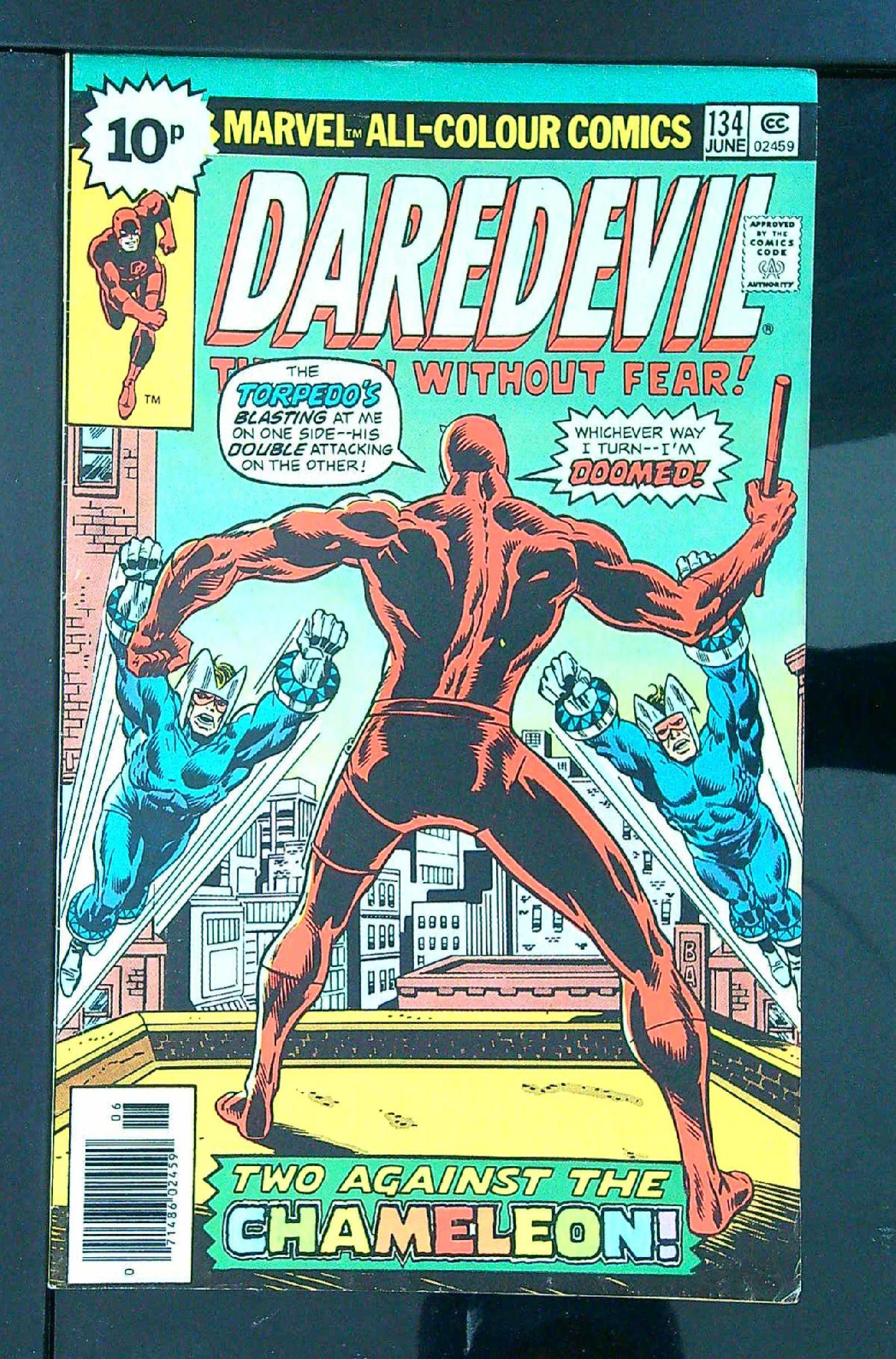 Cover of Daredevil (Vol 1) #134. One of 250,000 Vintage American Comics on sale from Krypton!
