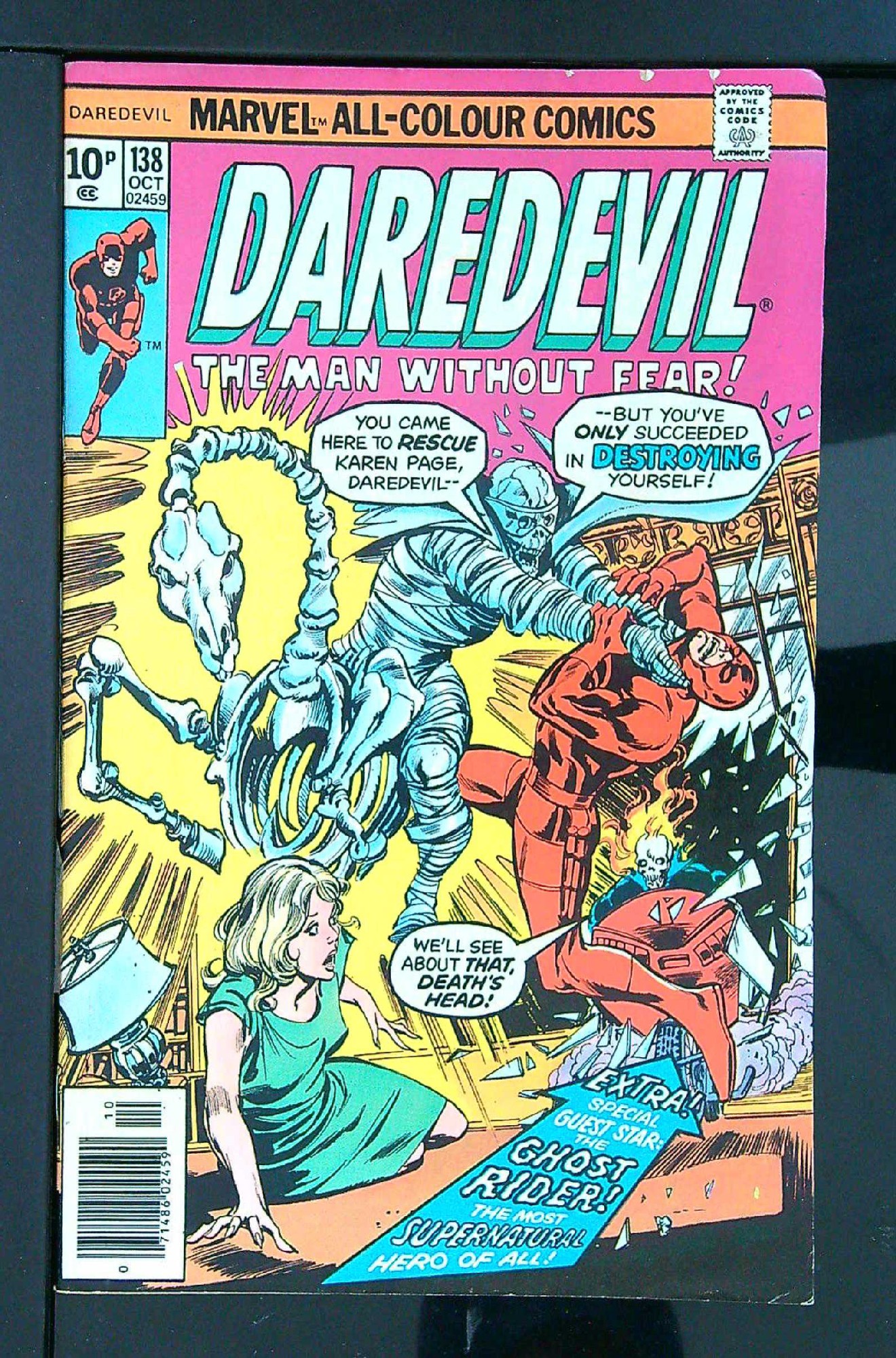 Cover of Daredevil (Vol 1) #138. One of 250,000 Vintage American Comics on sale from Krypton!