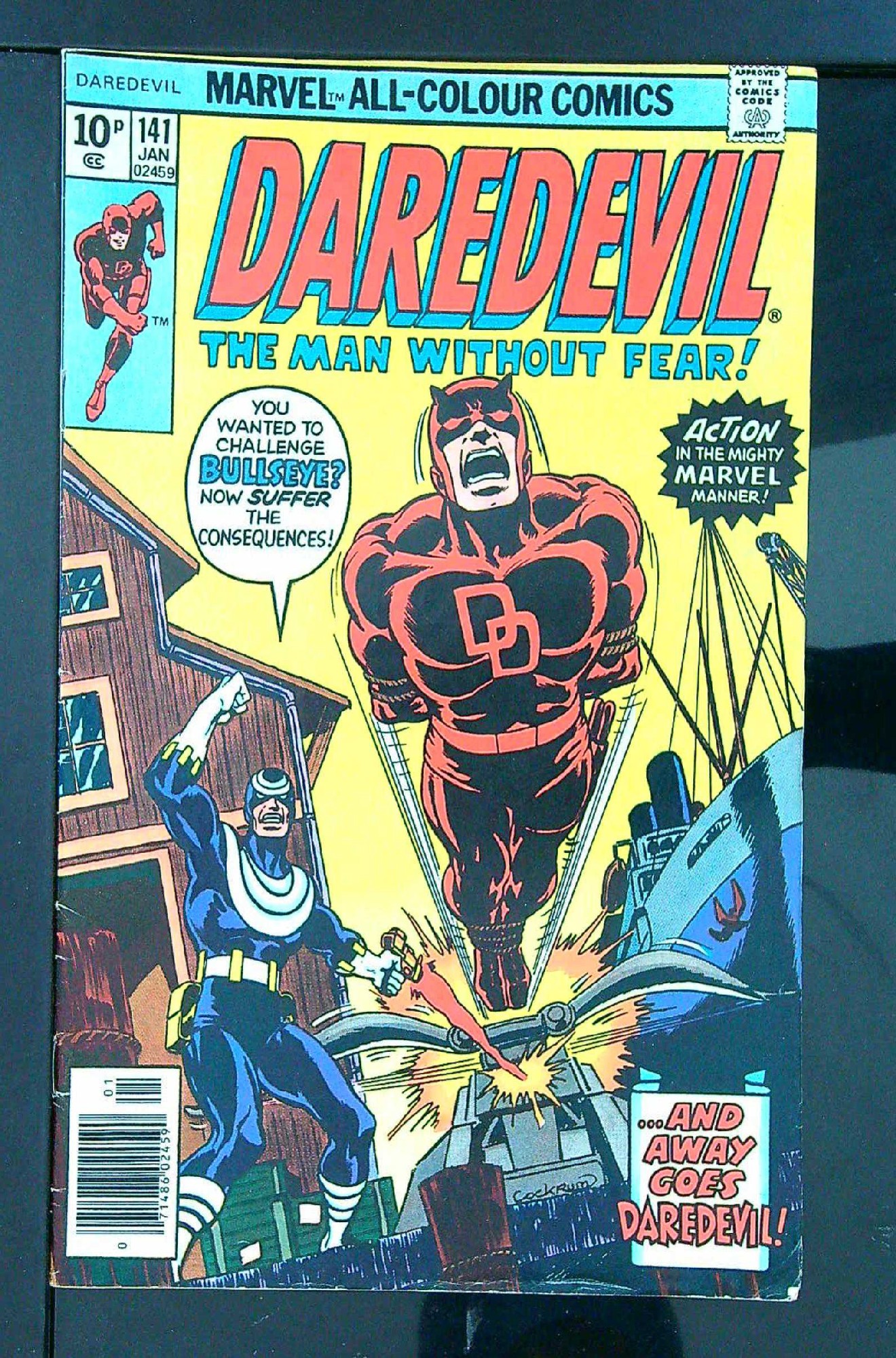 Cover of Daredevil (Vol 1) #141. One of 250,000 Vintage American Comics on sale from Krypton!