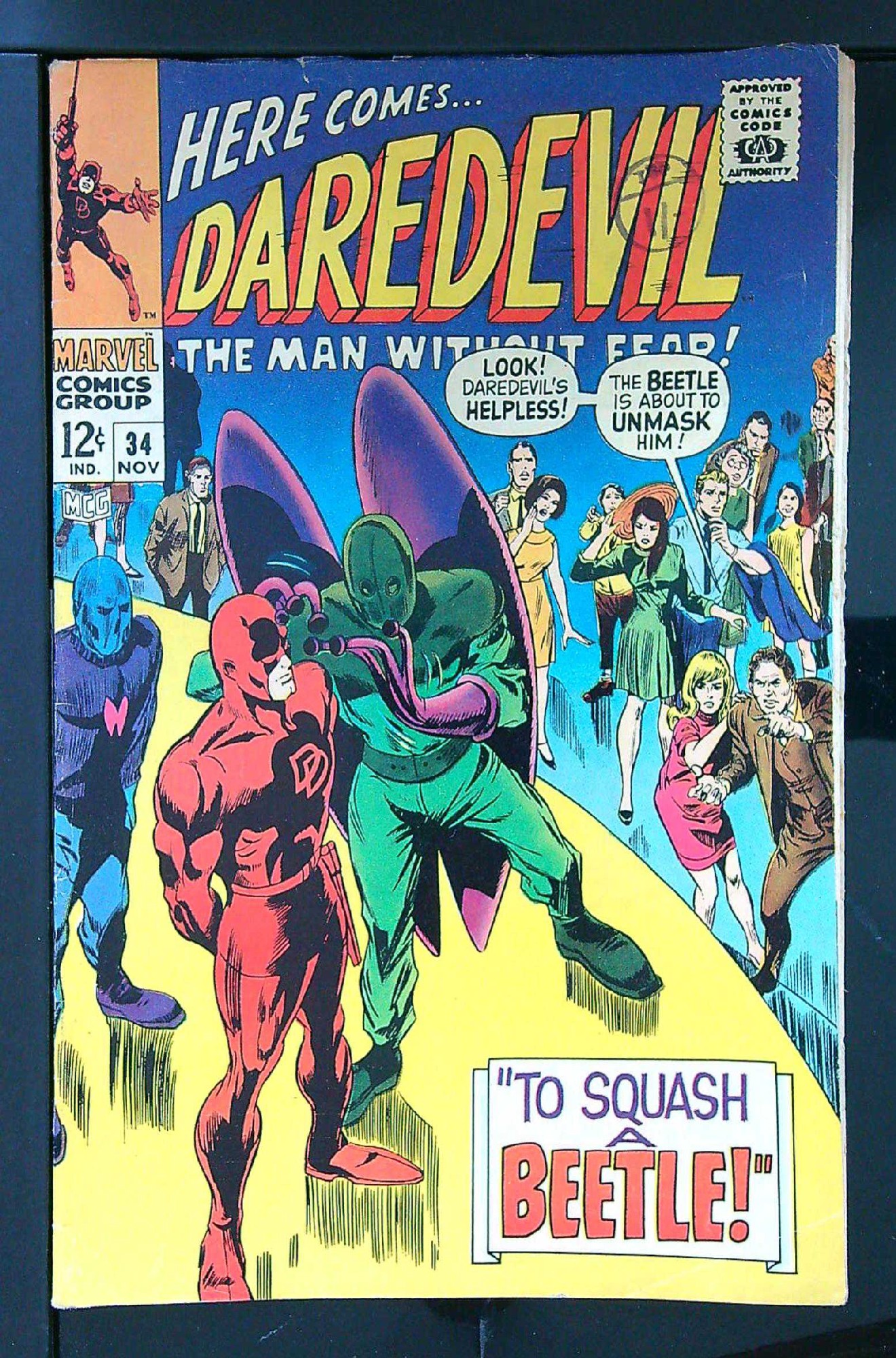Cover of Daredevil (Vol 1) #34. One of 250,000 Vintage American Comics on sale from Krypton!