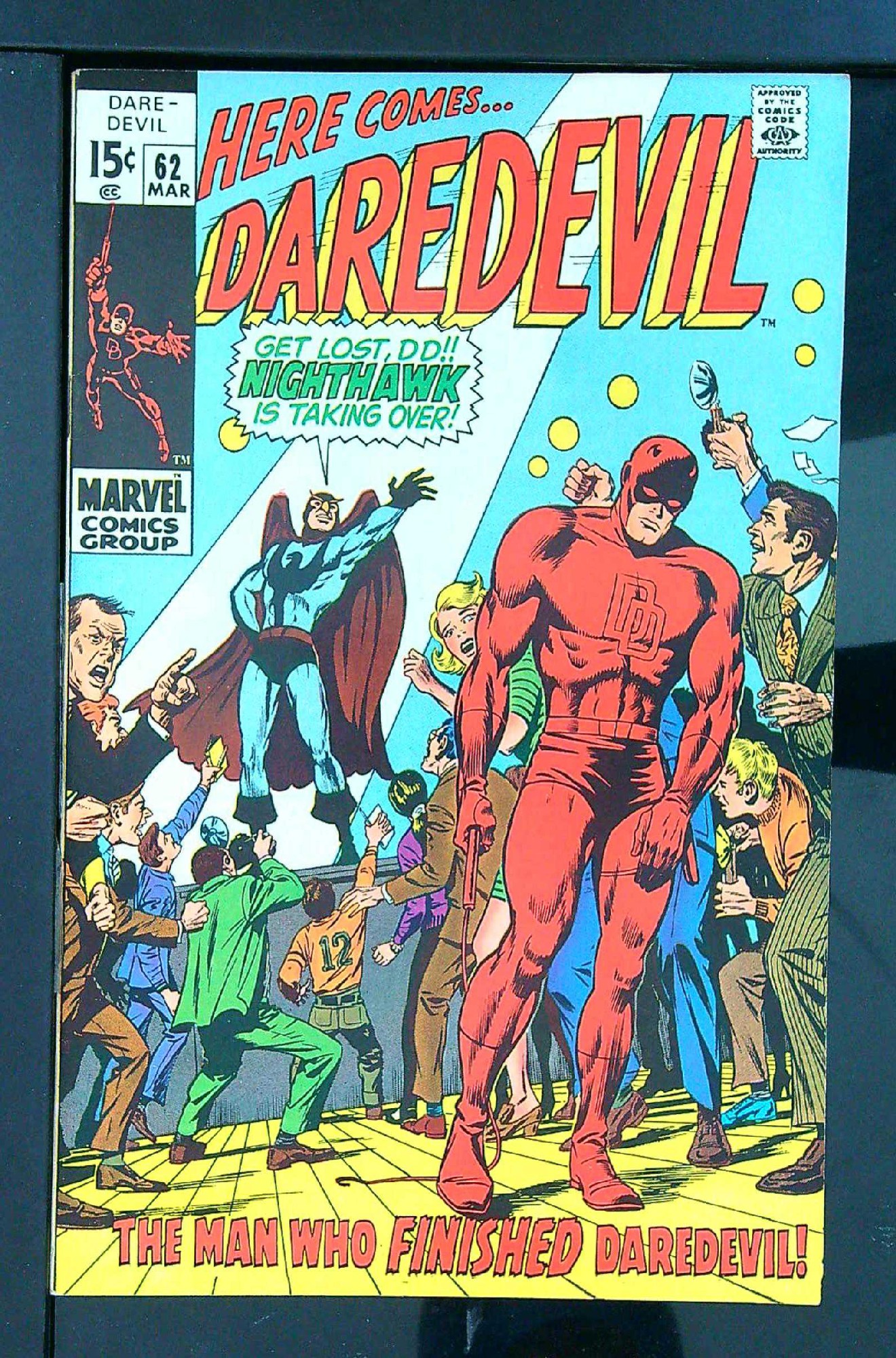 Cover of Daredevil (Vol 1) #62. One of 250,000 Vintage American Comics on sale from Krypton!