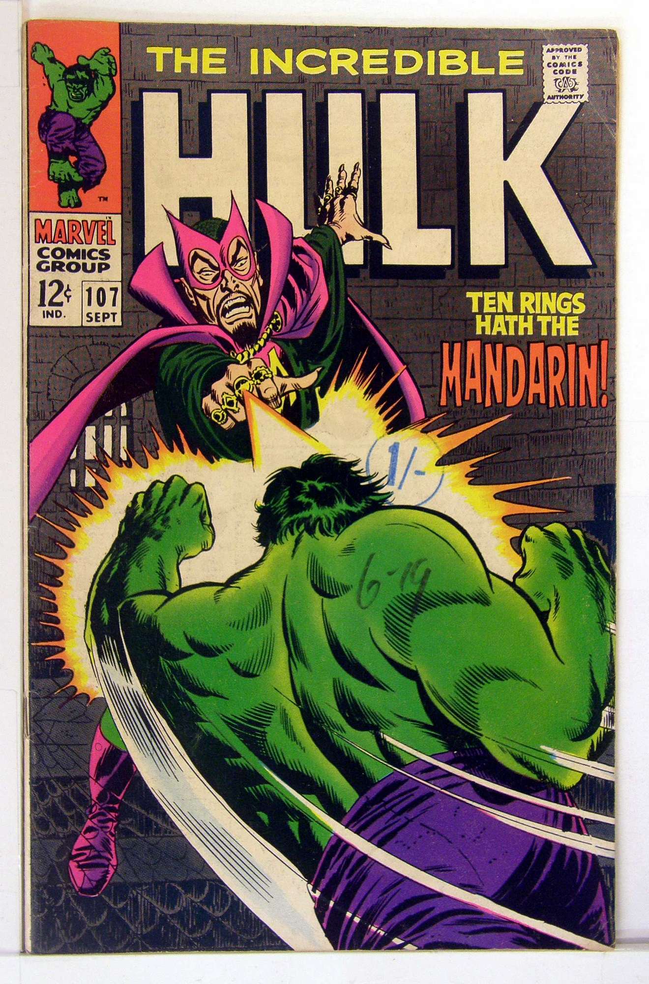 Cover of Incredible Hulk (Vol 2) #107. One of 250,000 Vintage American Comics on sale from Krypton!