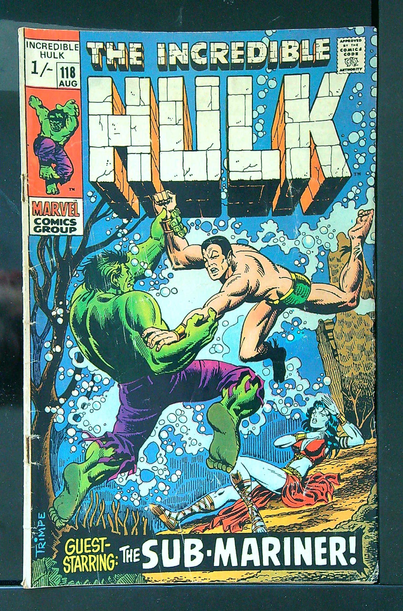 Cover of Incredible Hulk (Vol 2) #118. One of 250,000 Vintage American Comics on sale from Krypton!