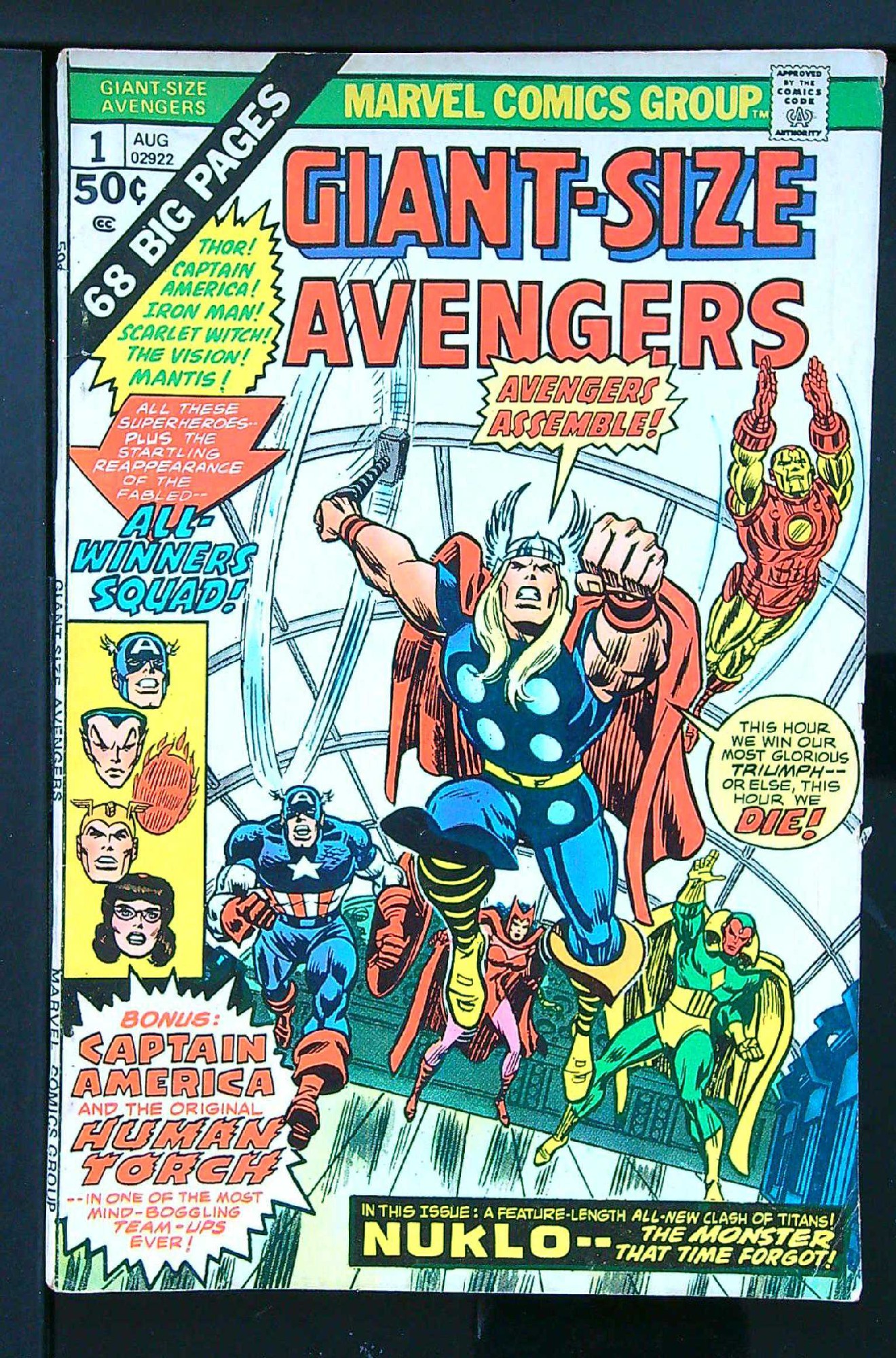 Cover of Giant-Size Avengers (Vol 1) #1. One of 250,000 Vintage American Comics on sale from Krypton!