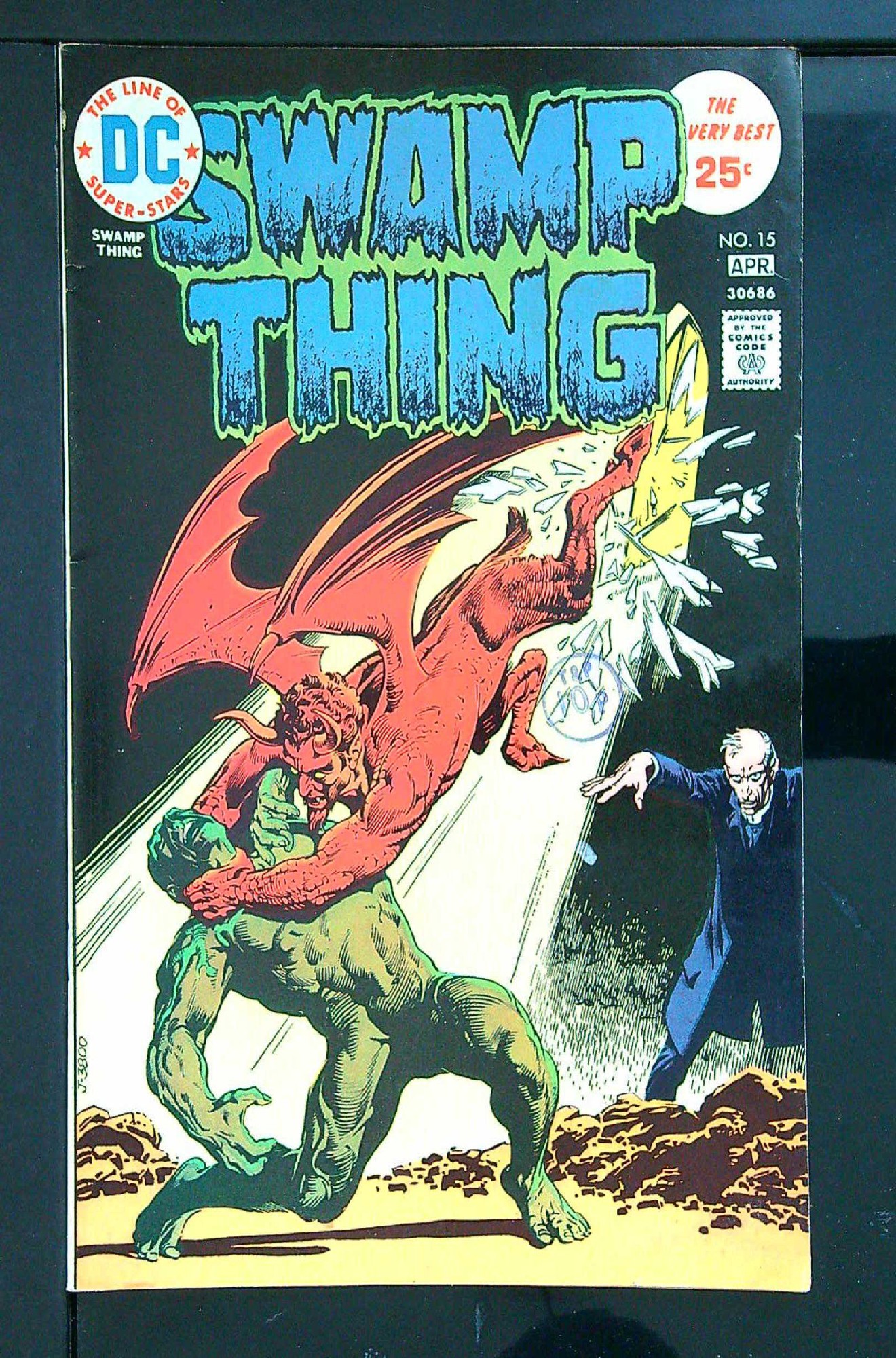 Cover of Swamp Thing (Vol 1) #15. One of 250,000 Vintage American Comics on sale from Krypton!