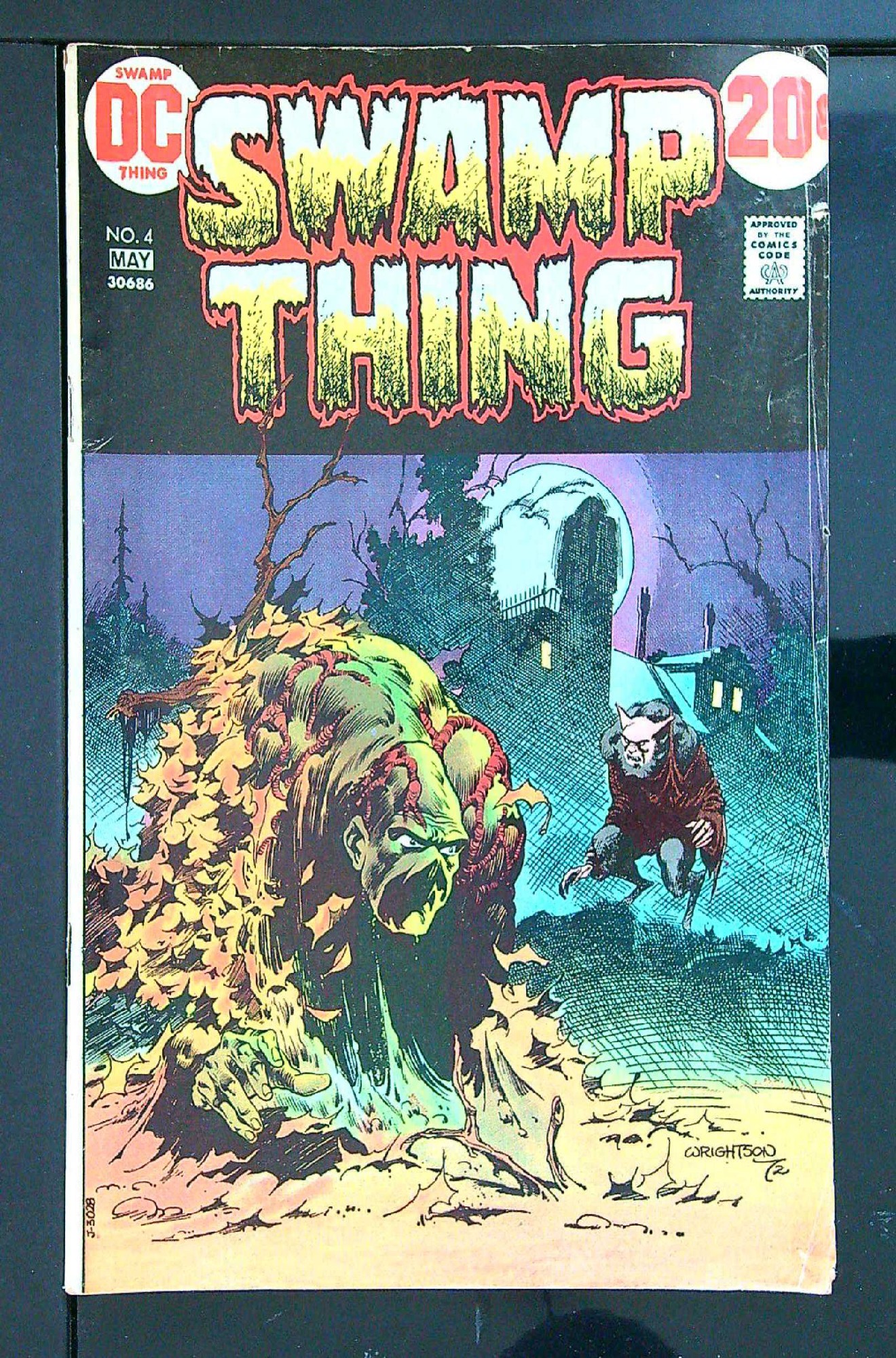 Cover of Swamp Thing (Vol 1) #4. One of 250,000 Vintage American Comics on sale from Krypton!