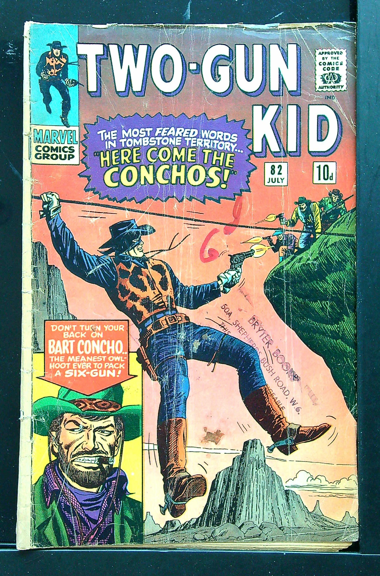 Cover of Two Gun Kid  #82. One of 250,000 Vintage American Comics on sale from Krypton!