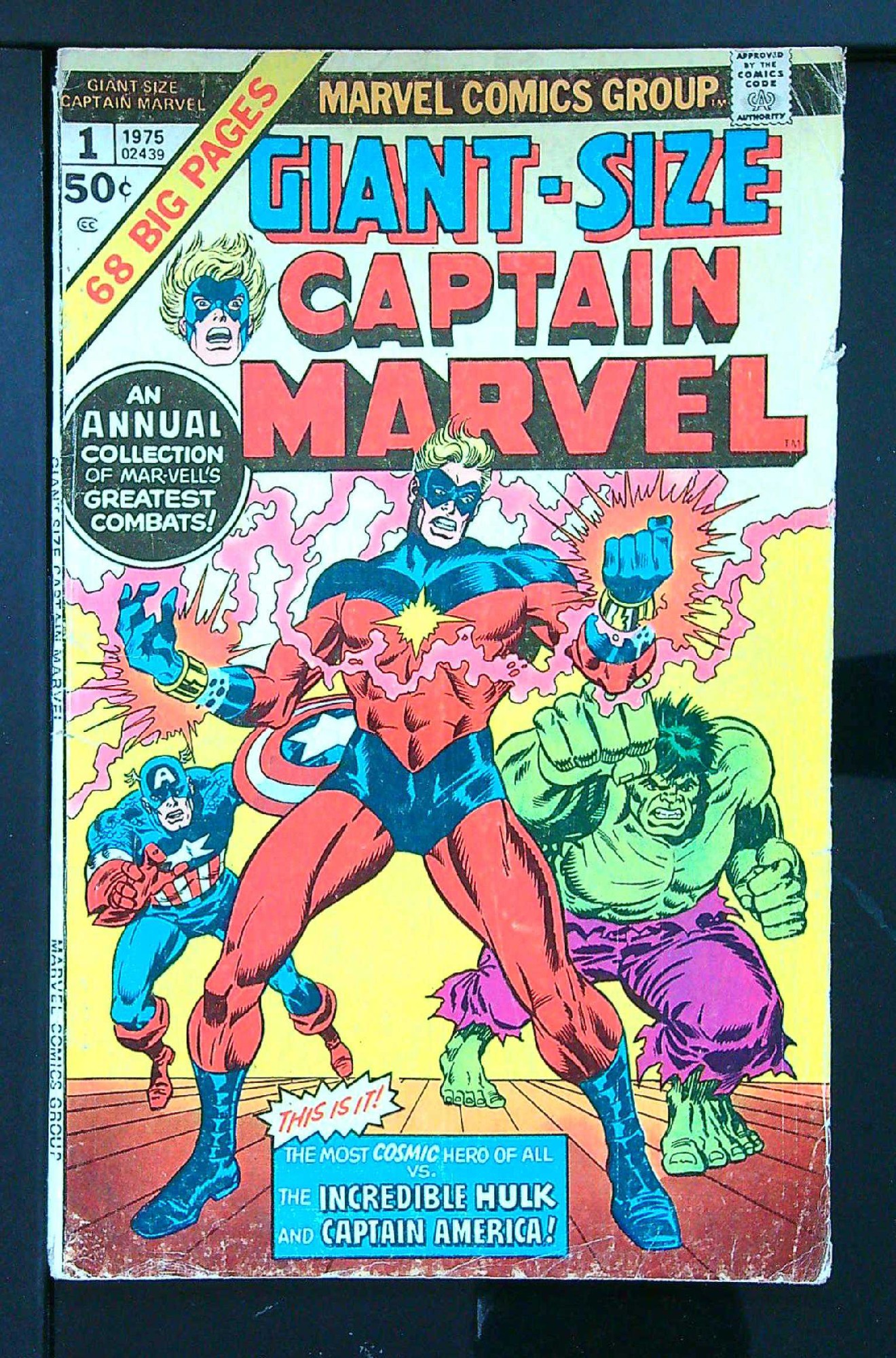 Cover of Giant-Size Captain Marvel #1. One of 250,000 Vintage American Comics on sale from Krypton!