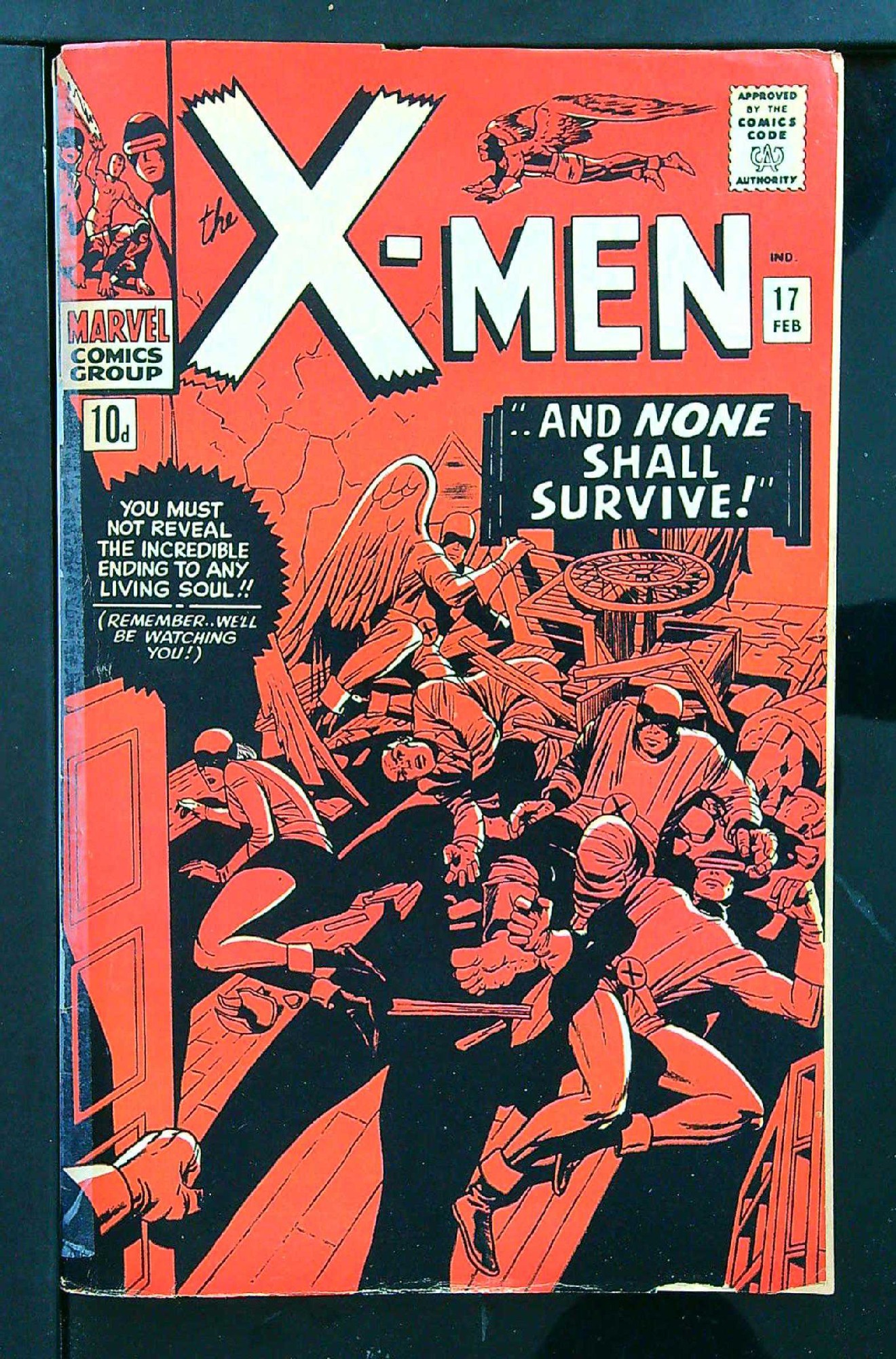 Cover of Uncanny X-Men (Vol 1) #17. One of 250,000 Vintage American Comics on sale from Krypton!