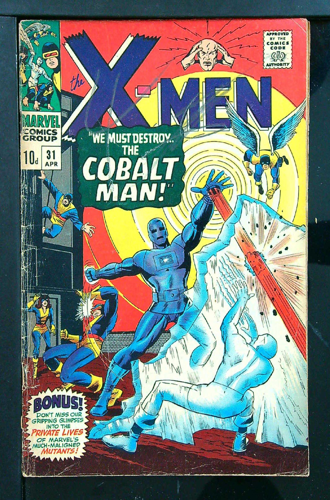 Cover of Uncanny X-Men (Vol 1) #31. One of 250,000 Vintage American Comics on sale from Krypton!
