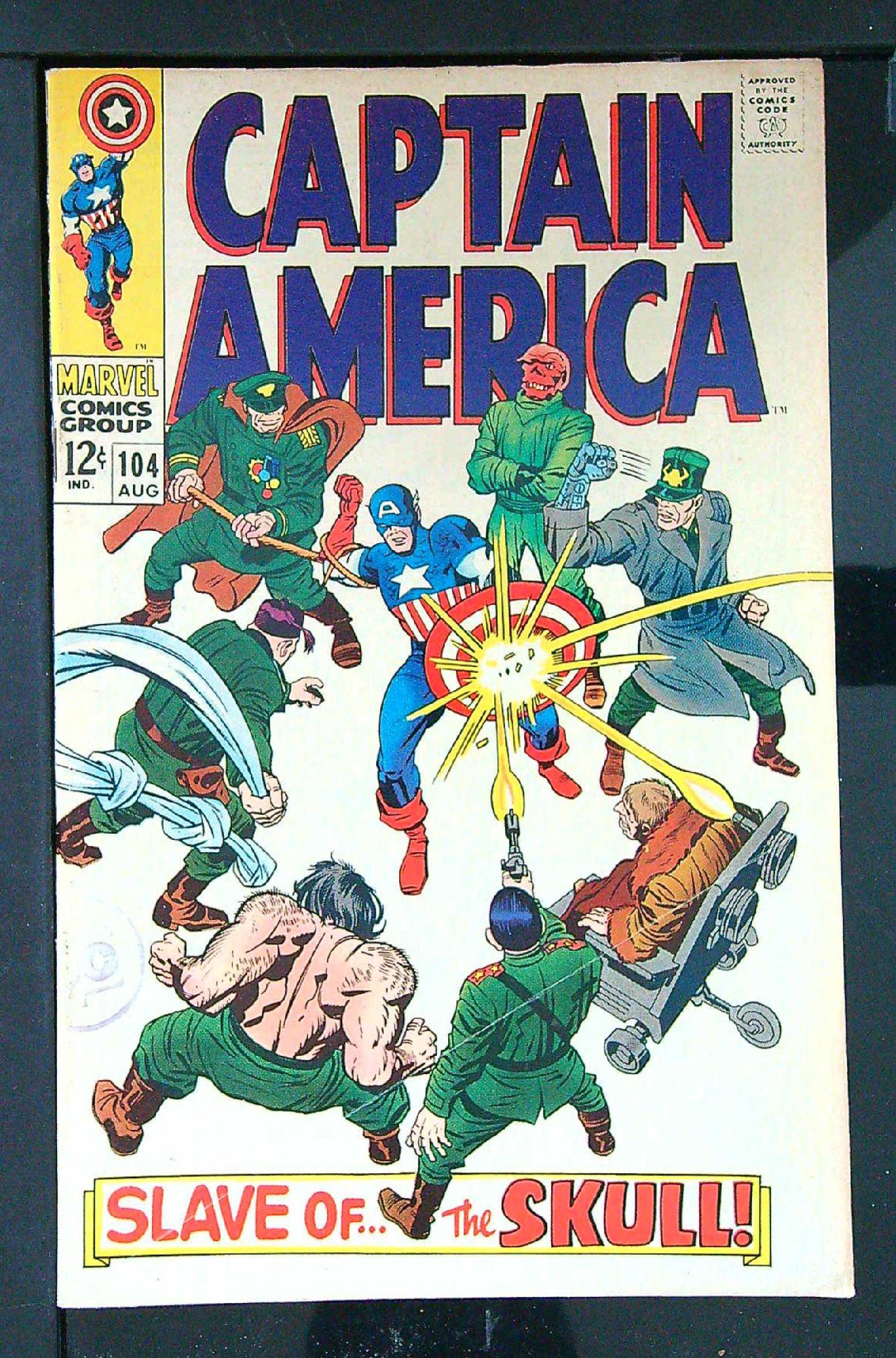 Cover of Captain America (Vol 1) #104. One of 250,000 Vintage American Comics on sale from Krypton!