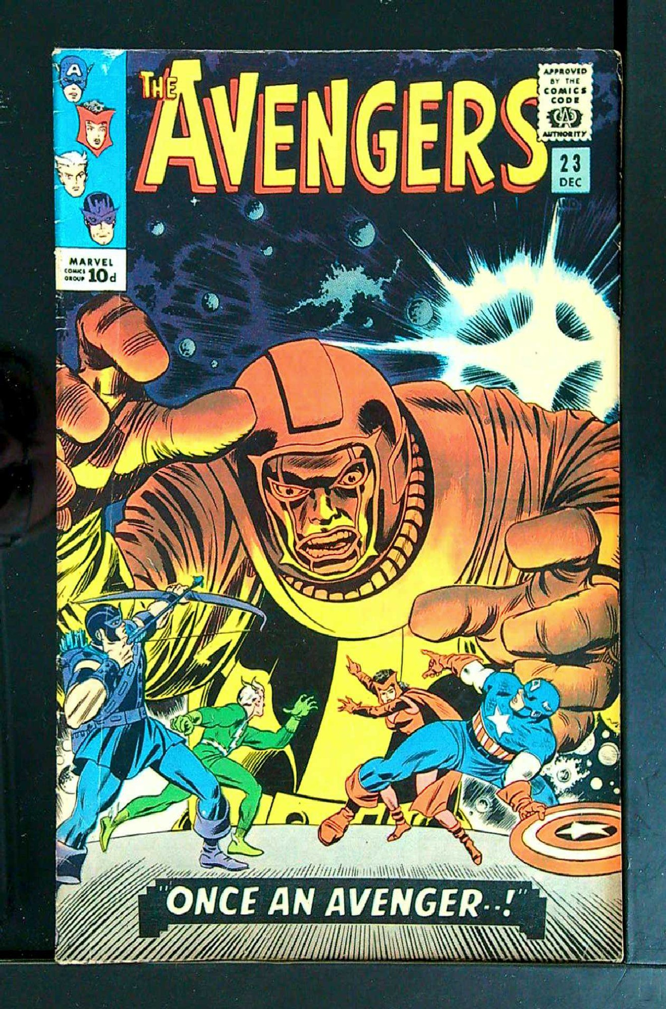 Cover of Avengers (Vol 1) #23. One of 250,000 Vintage American Comics on sale from Krypton!