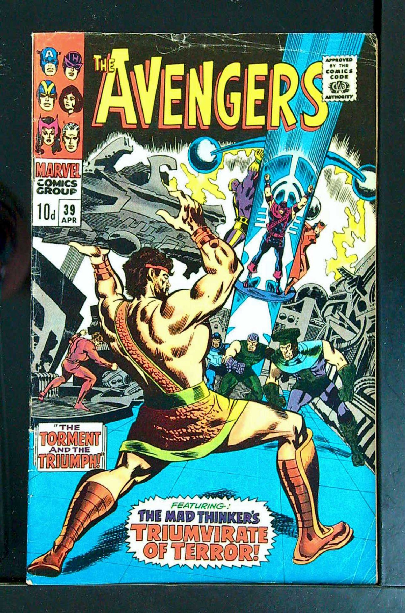 Cover of Avengers (Vol 1) #39. One of 250,000 Vintage American Comics on sale from Krypton!