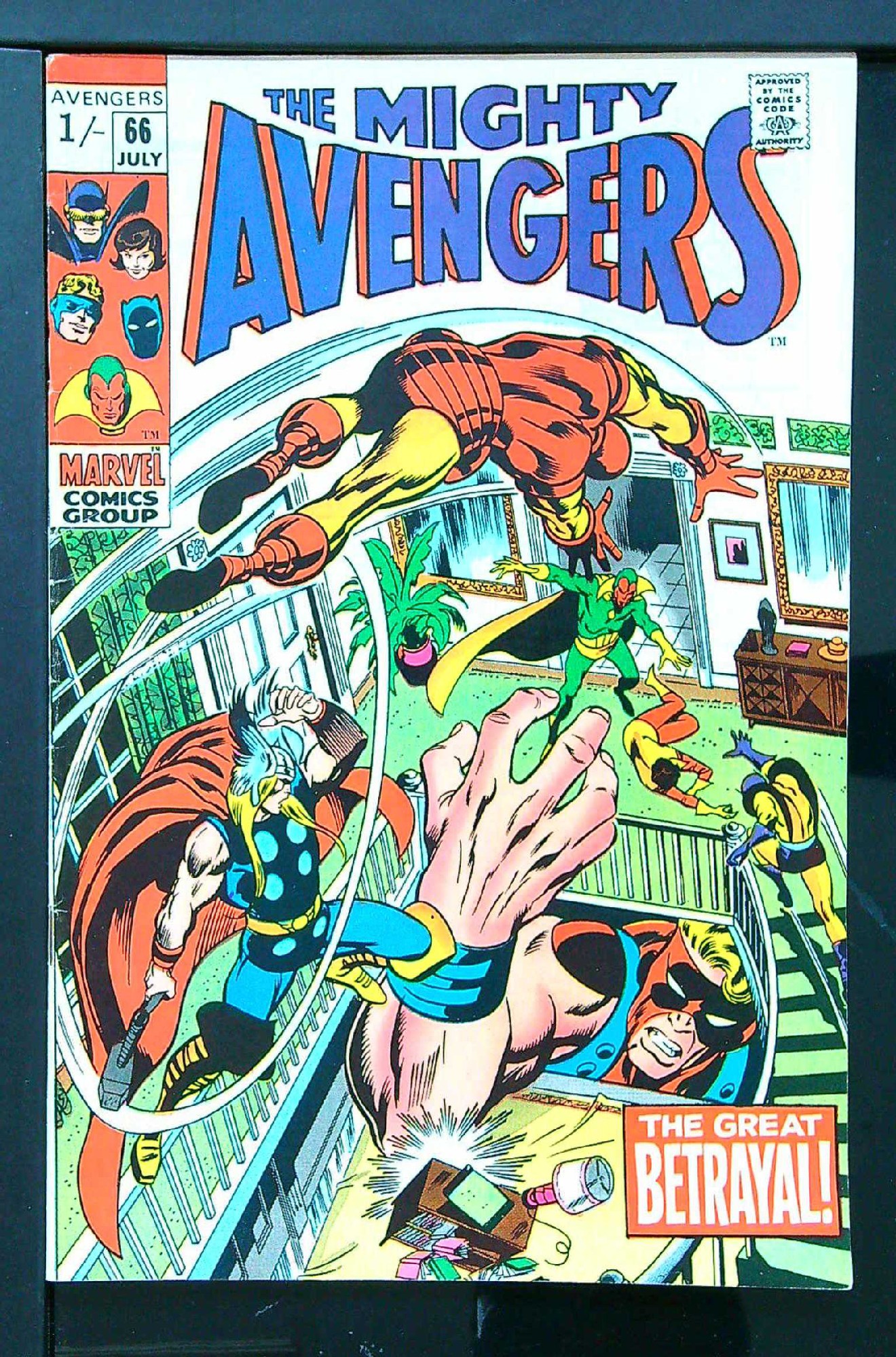 Cover of Avengers (Vol 1) #66. One of 250,000 Vintage American Comics on sale from Krypton!