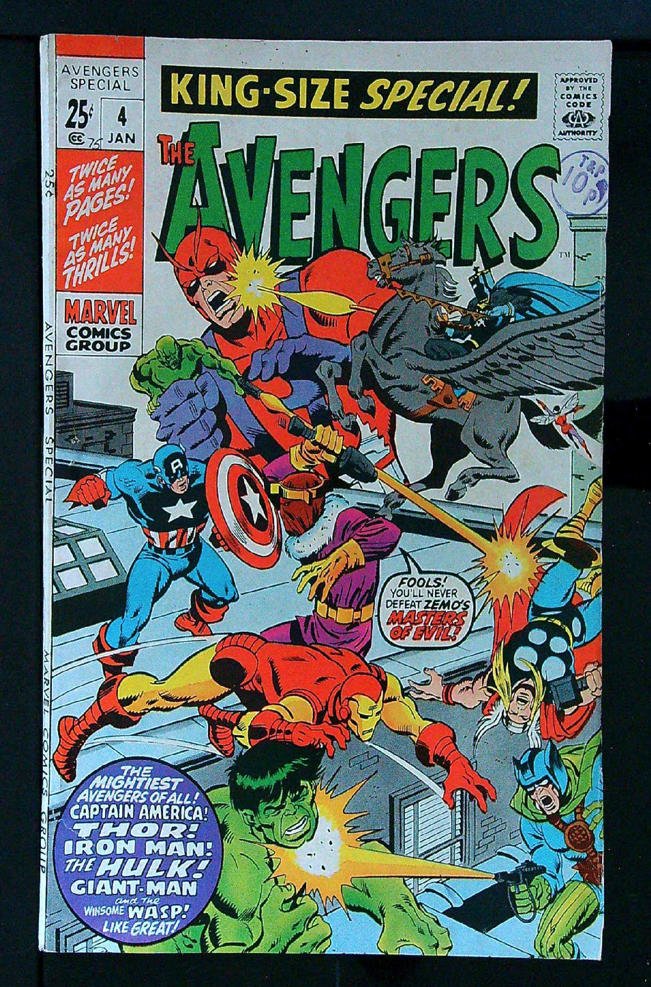 Cover of Avengers Annual (Vol 1) #4. One of 250,000 Vintage American Comics on sale from Krypton!