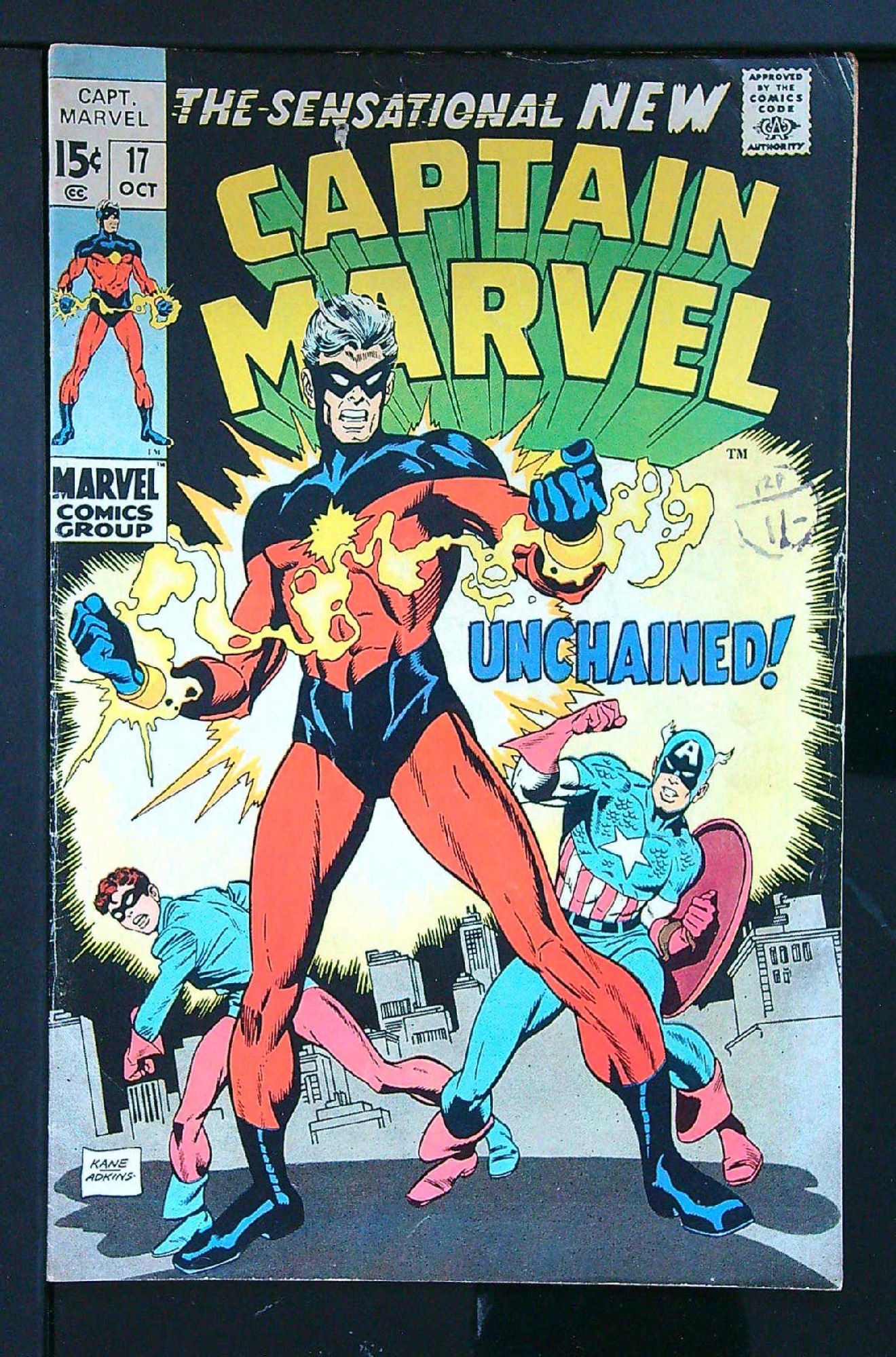 Cover of Captain Marvel (Vol 1) #17. One of 250,000 Vintage American Comics on sale from Krypton!