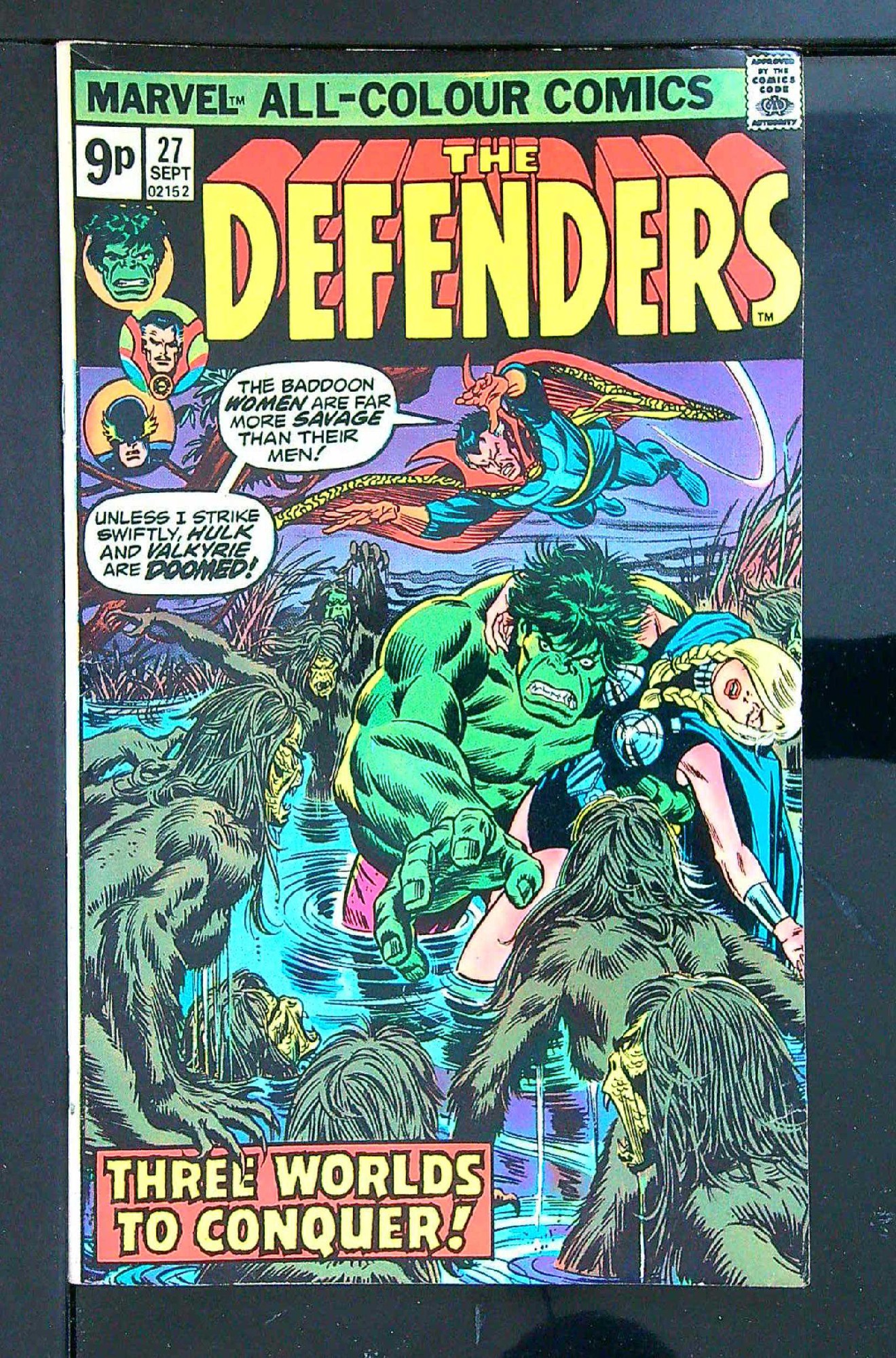 Cover of Defenders (Vol 1) #27. One of 250,000 Vintage American Comics on sale from Krypton!