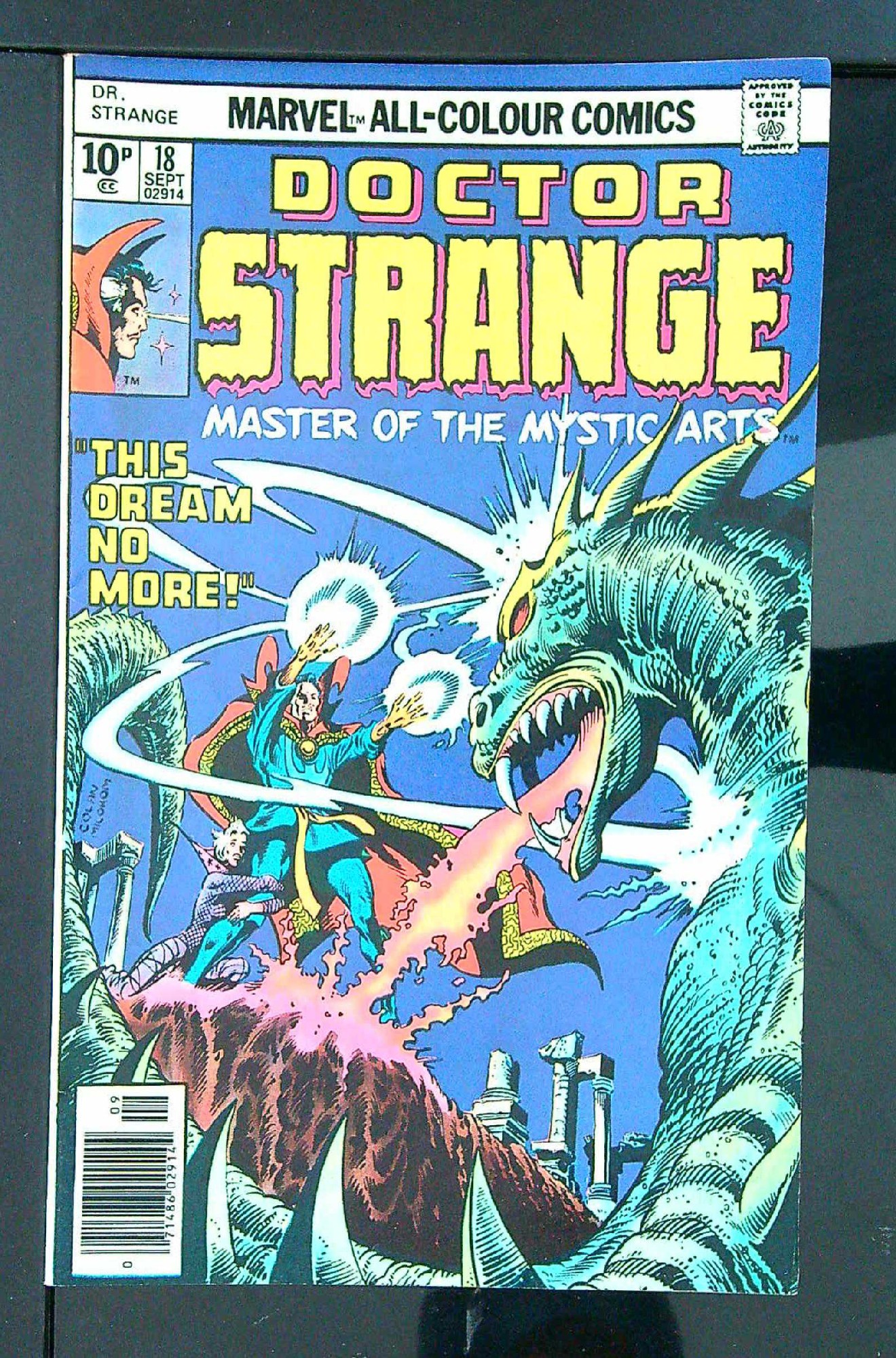Cover of Doctor Strange (Vol 2) #18. One of 250,000 Vintage American Comics on sale from Krypton!
