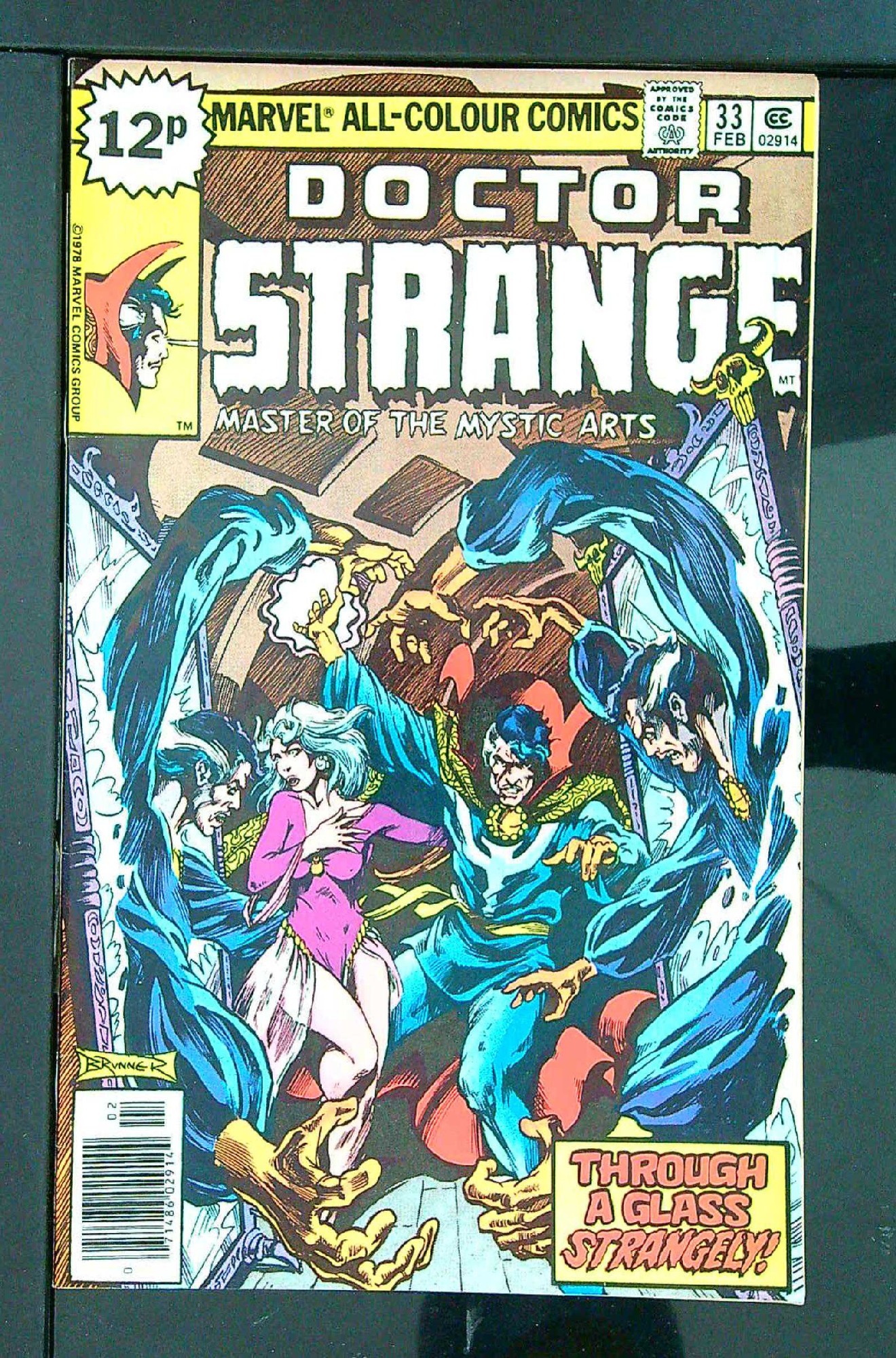 Cover of Doctor Strange (Vol 2) #33. One of 250,000 Vintage American Comics on sale from Krypton!