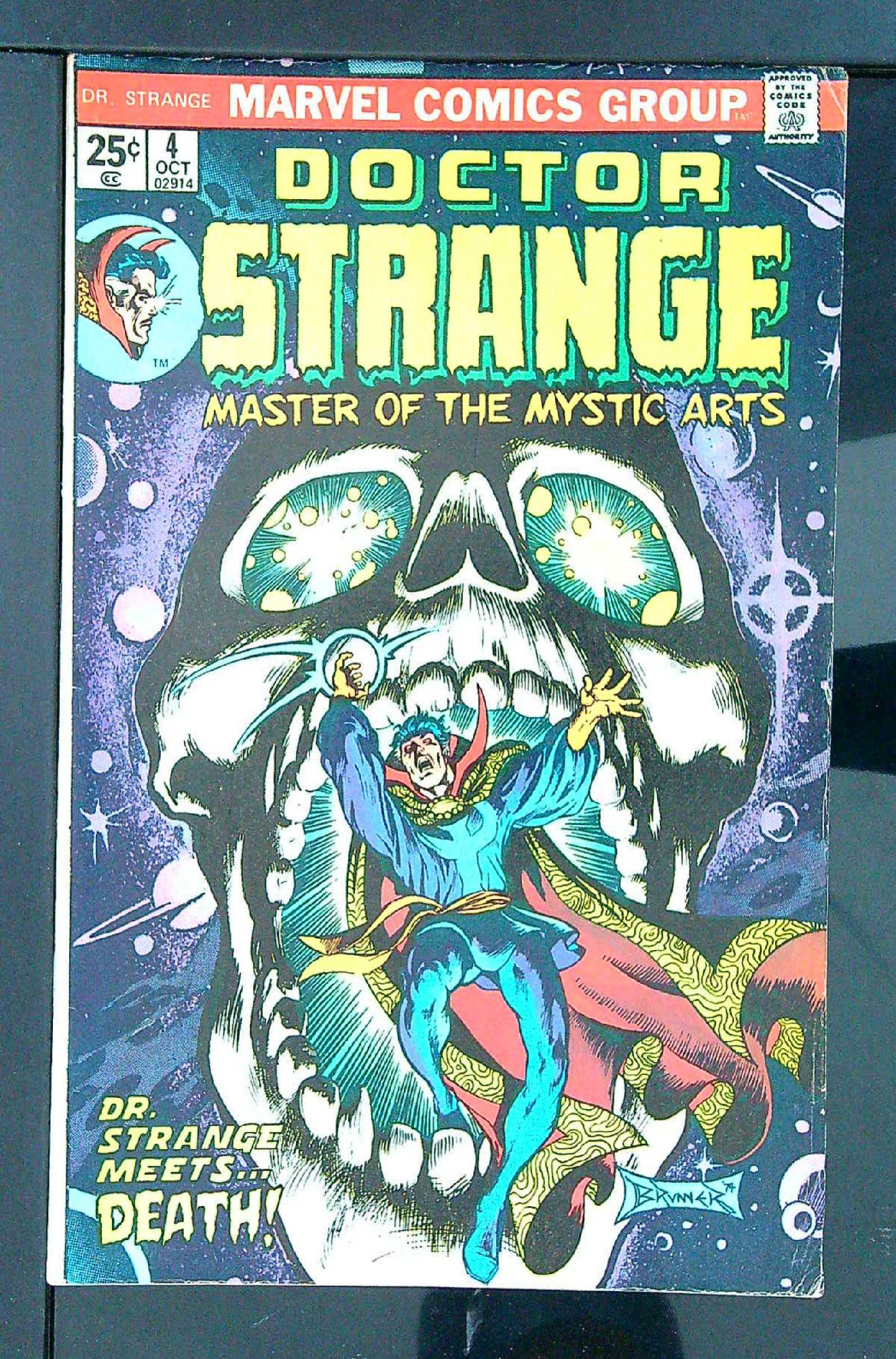 Cover of Doctor Strange (Vol 2) #4. One of 250,000 Vintage American Comics on sale from Krypton!