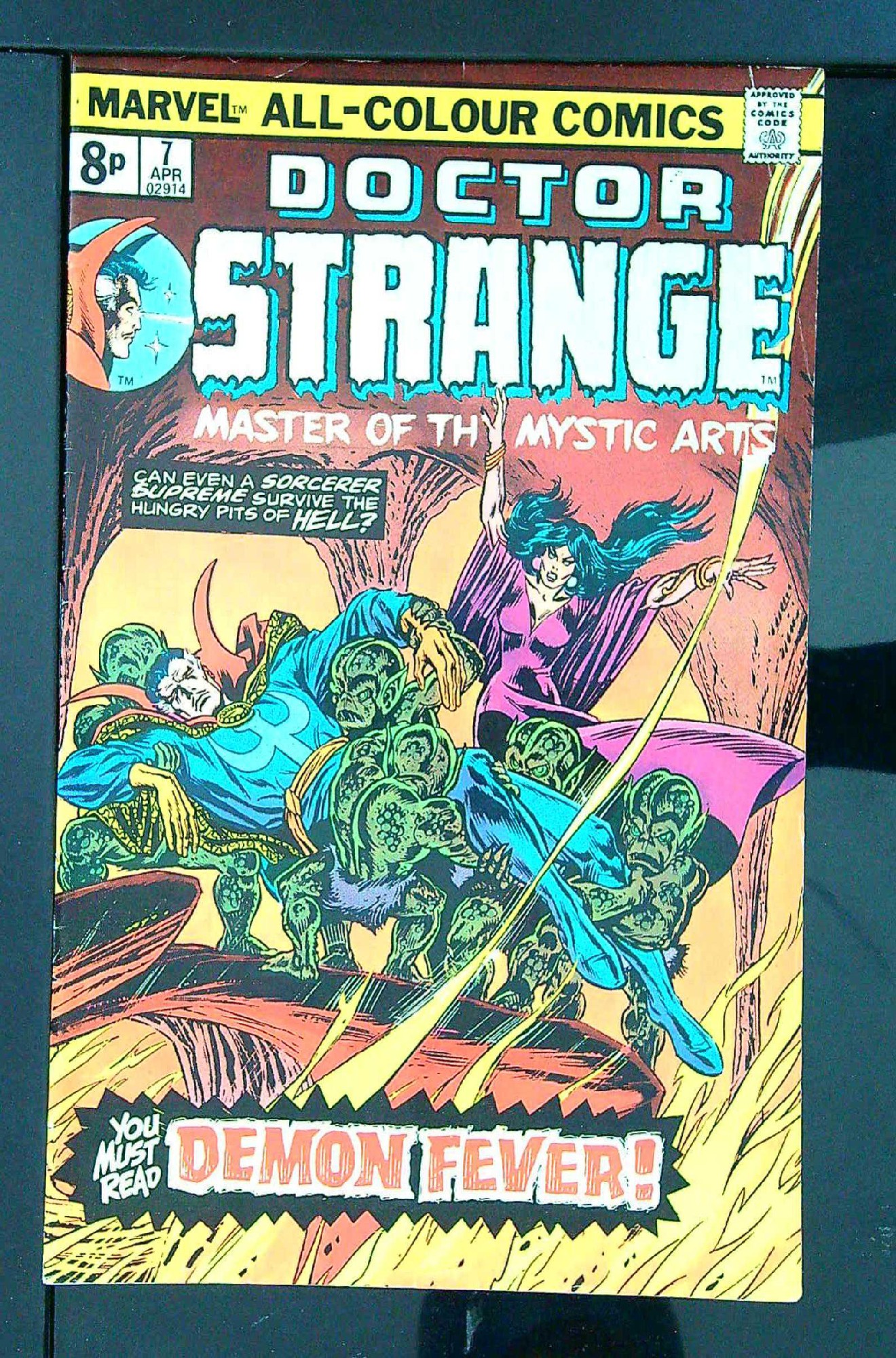 Cover of Doctor Strange (Vol 2) #7. One of 250,000 Vintage American Comics on sale from Krypton!